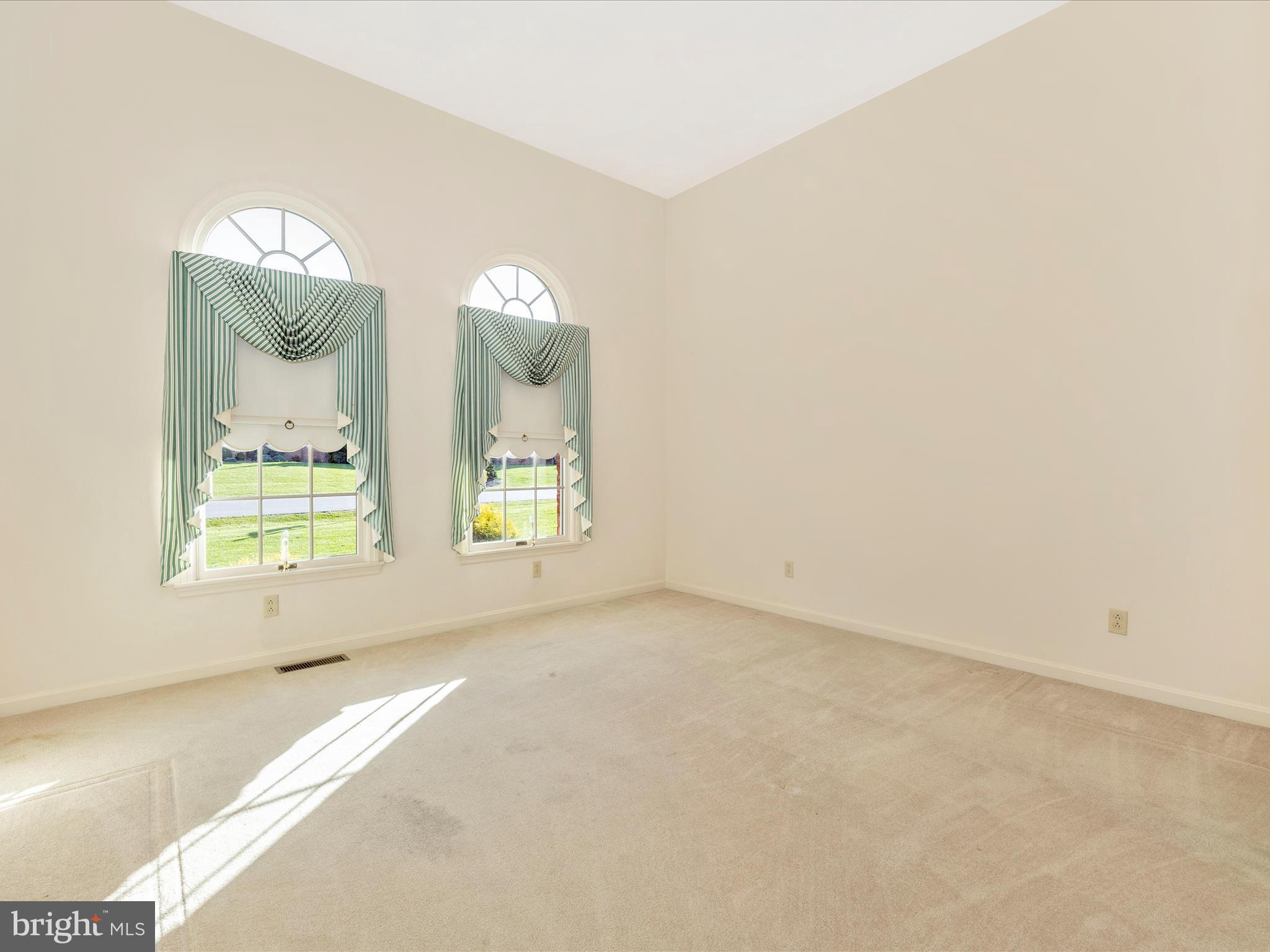 FOUNTAINHEAD MEADOWS - Residential