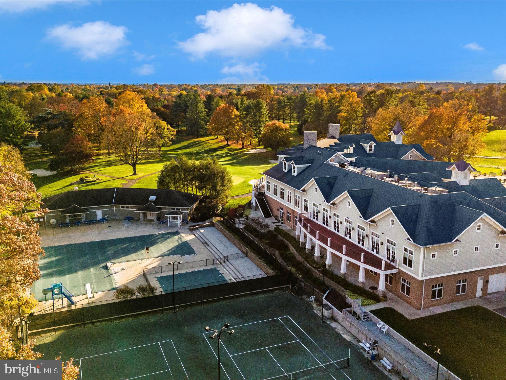 FOUNTAINHEAD MEADOWS - Residential