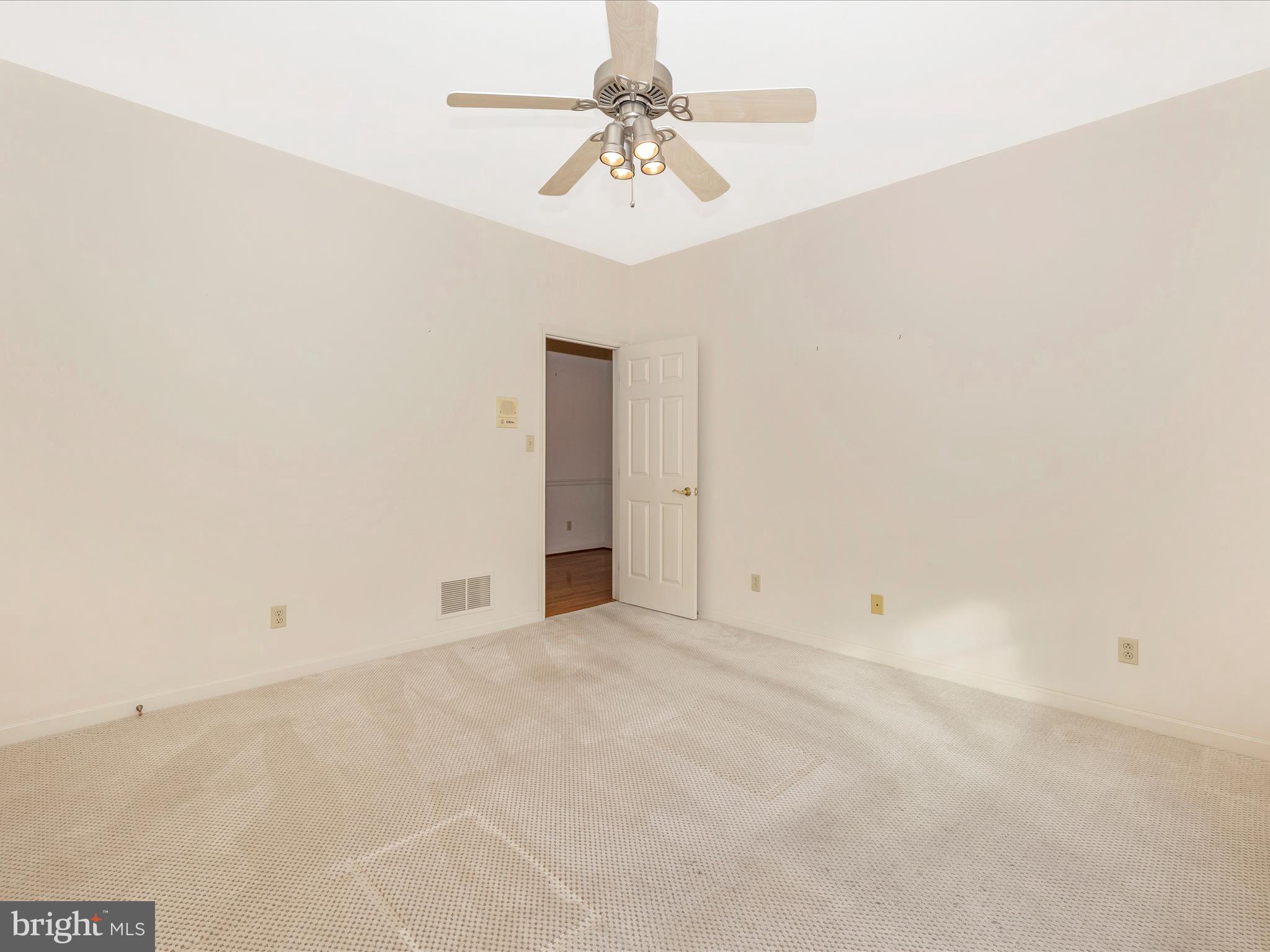 FOUNTAINHEAD MEADOWS - Residential