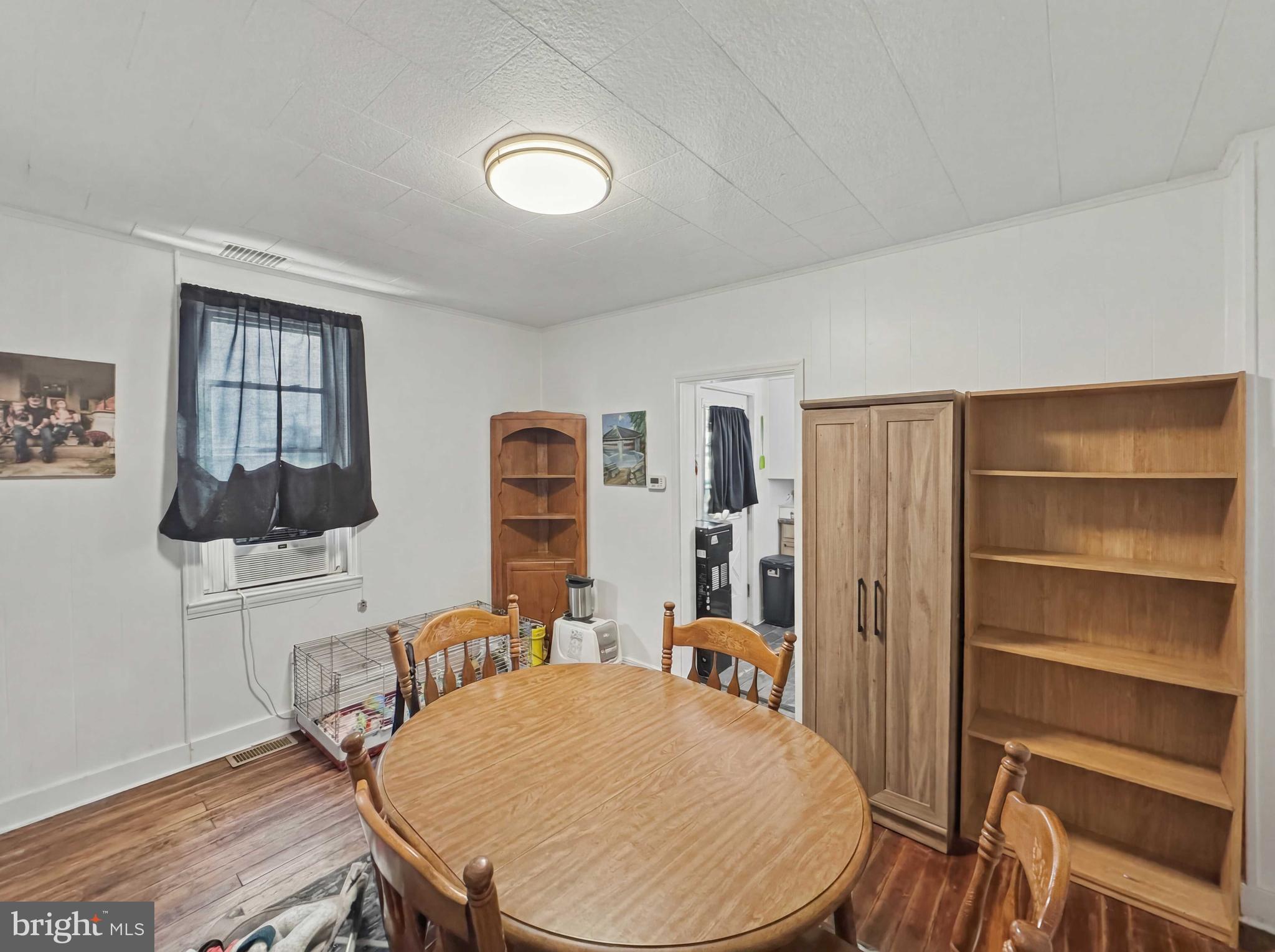 410 FAIRVIEW AVENUE