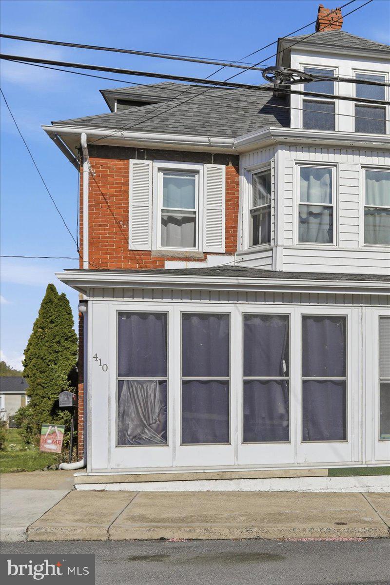 WAYNESBORO - Residential