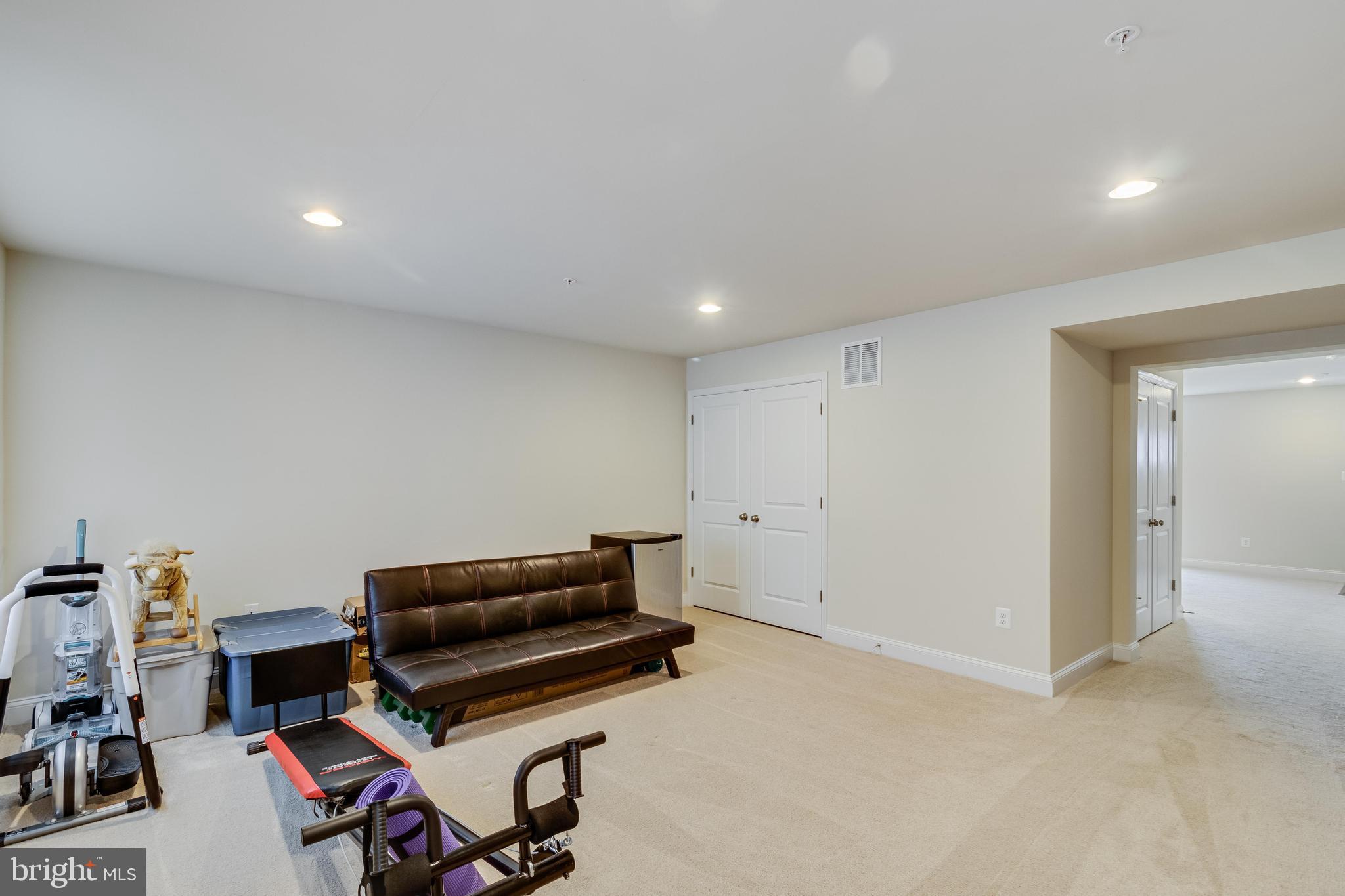 STONEHAVEN - Residential