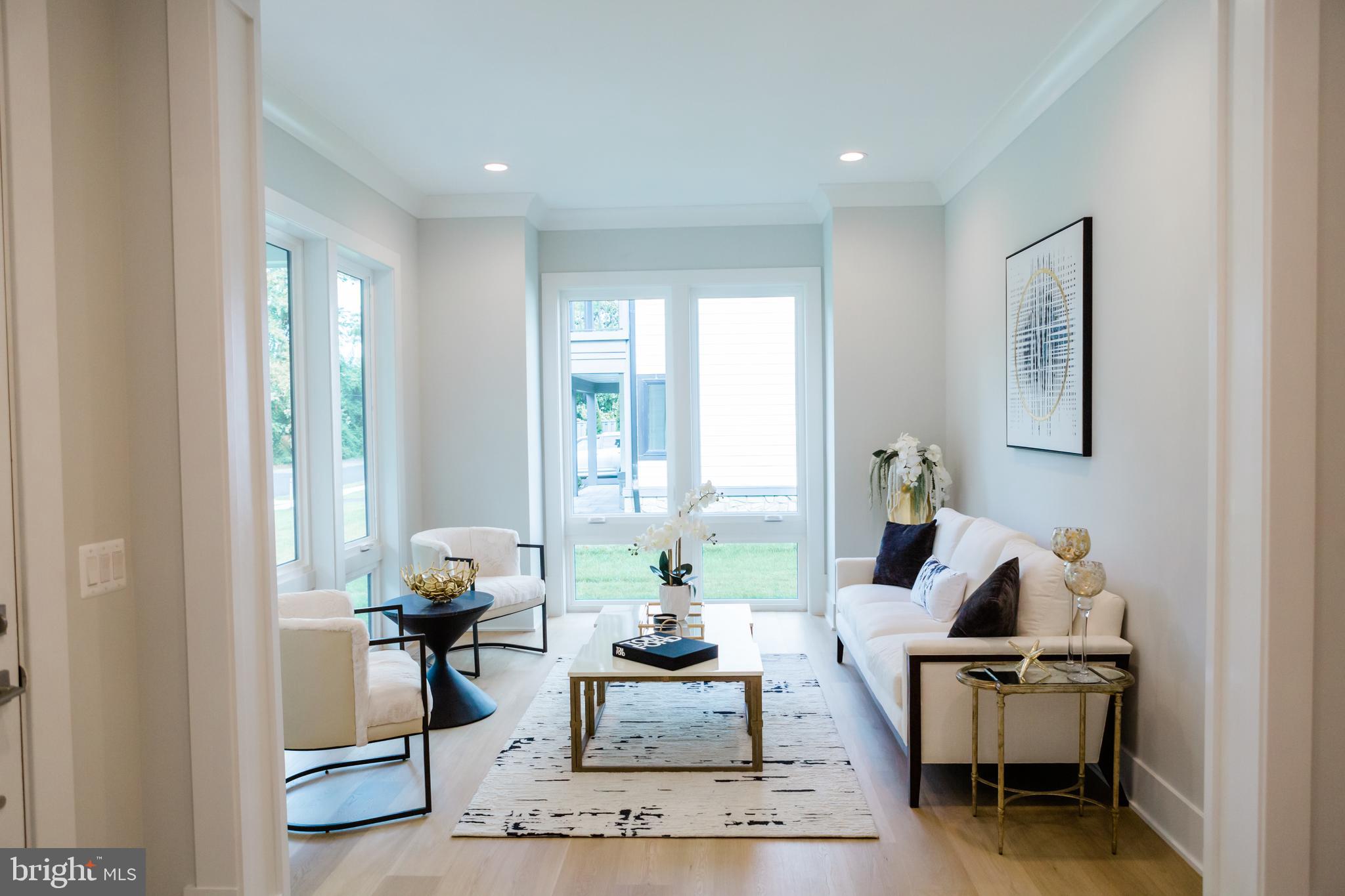 6638 HAZEL LANE