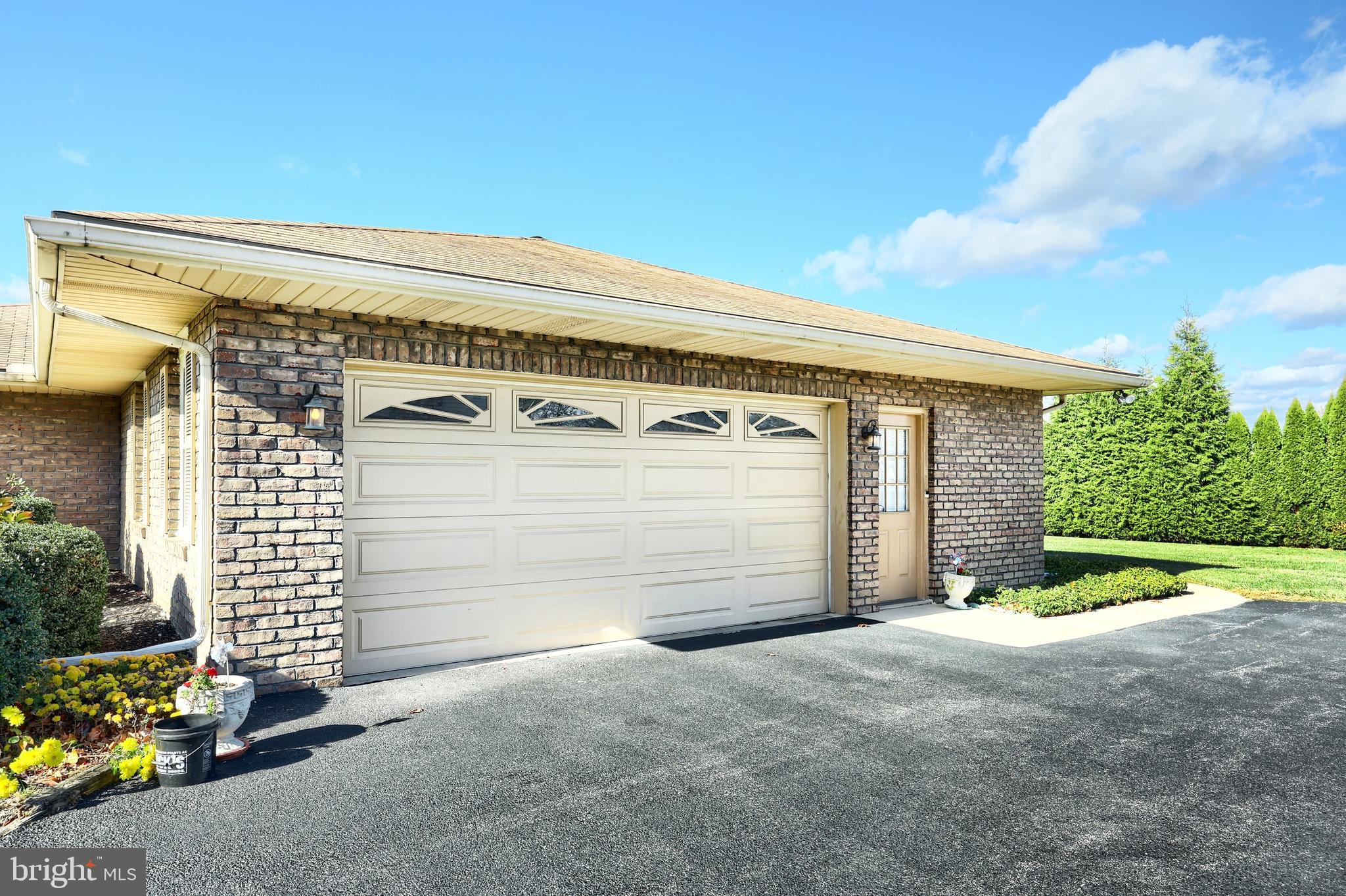 3415 BLACKFRIAR LANE