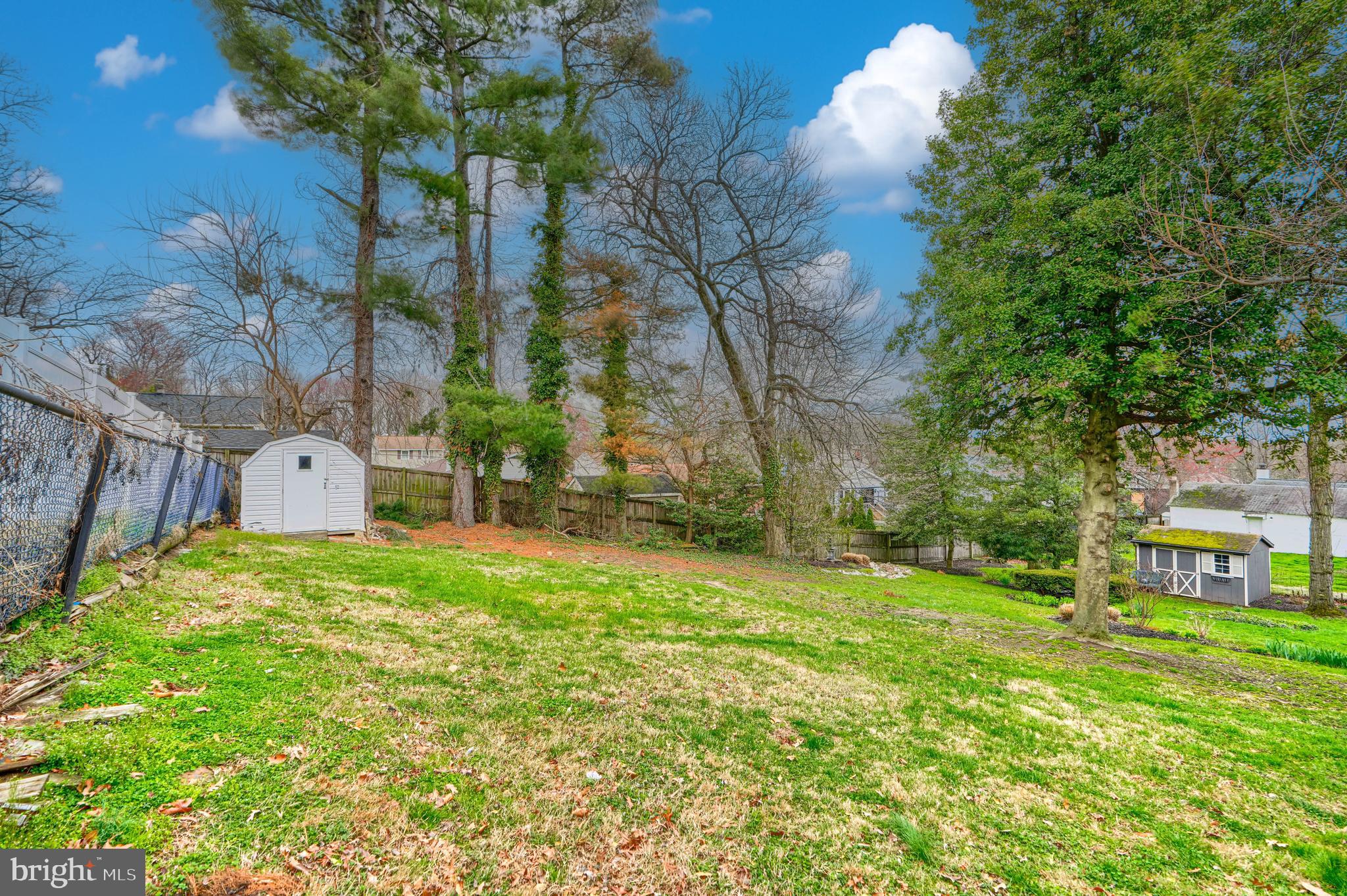 COUNTY SIDE - Residential