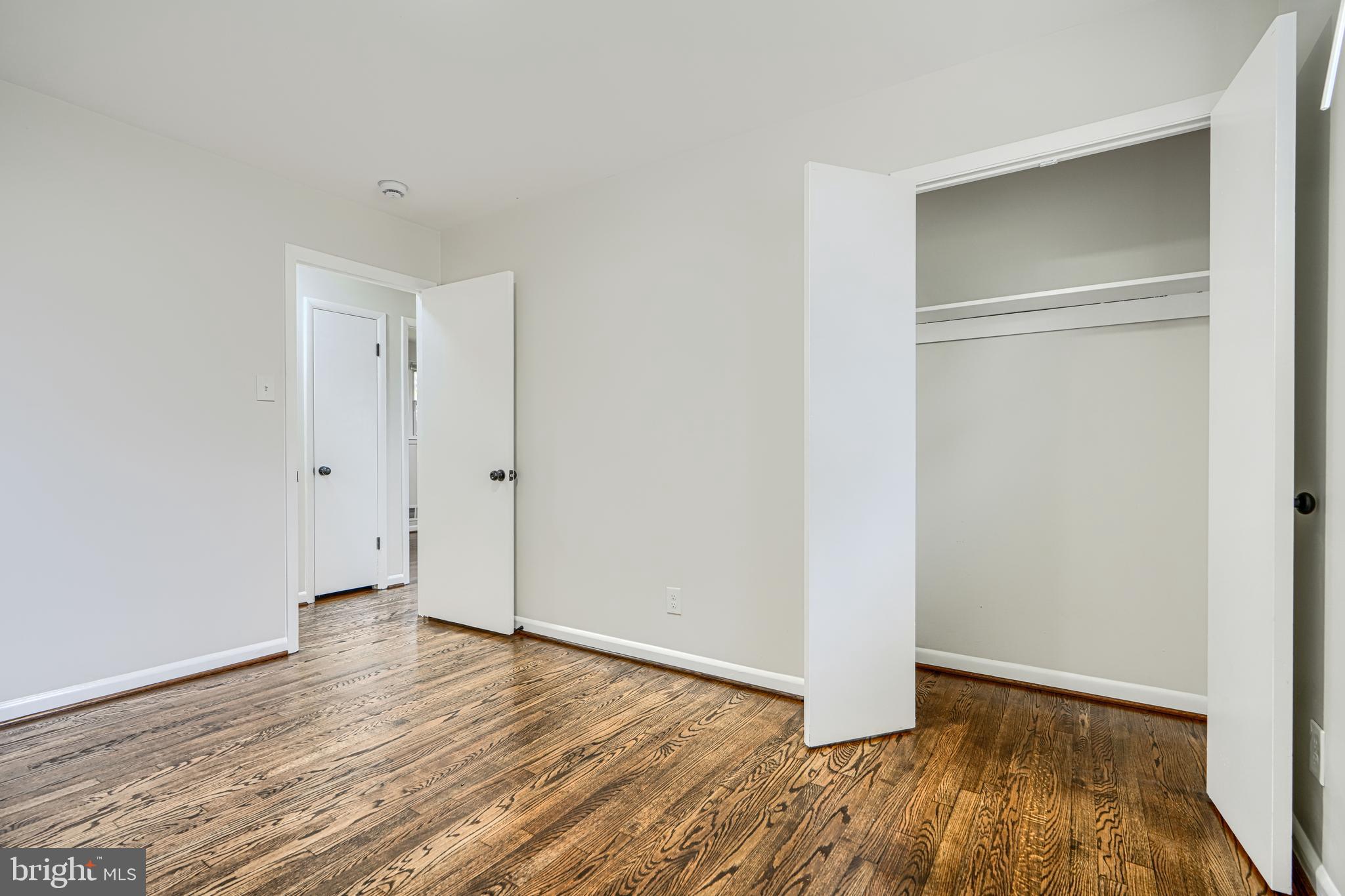 COUNTY SIDE - Residential