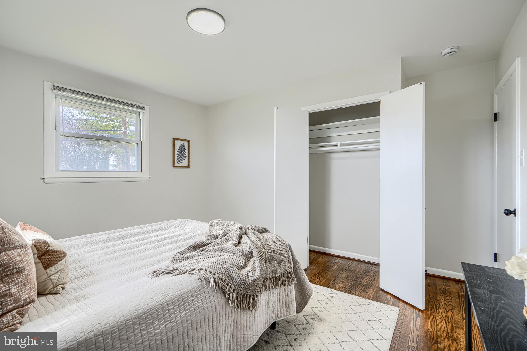 COUNTY SIDE - Residential