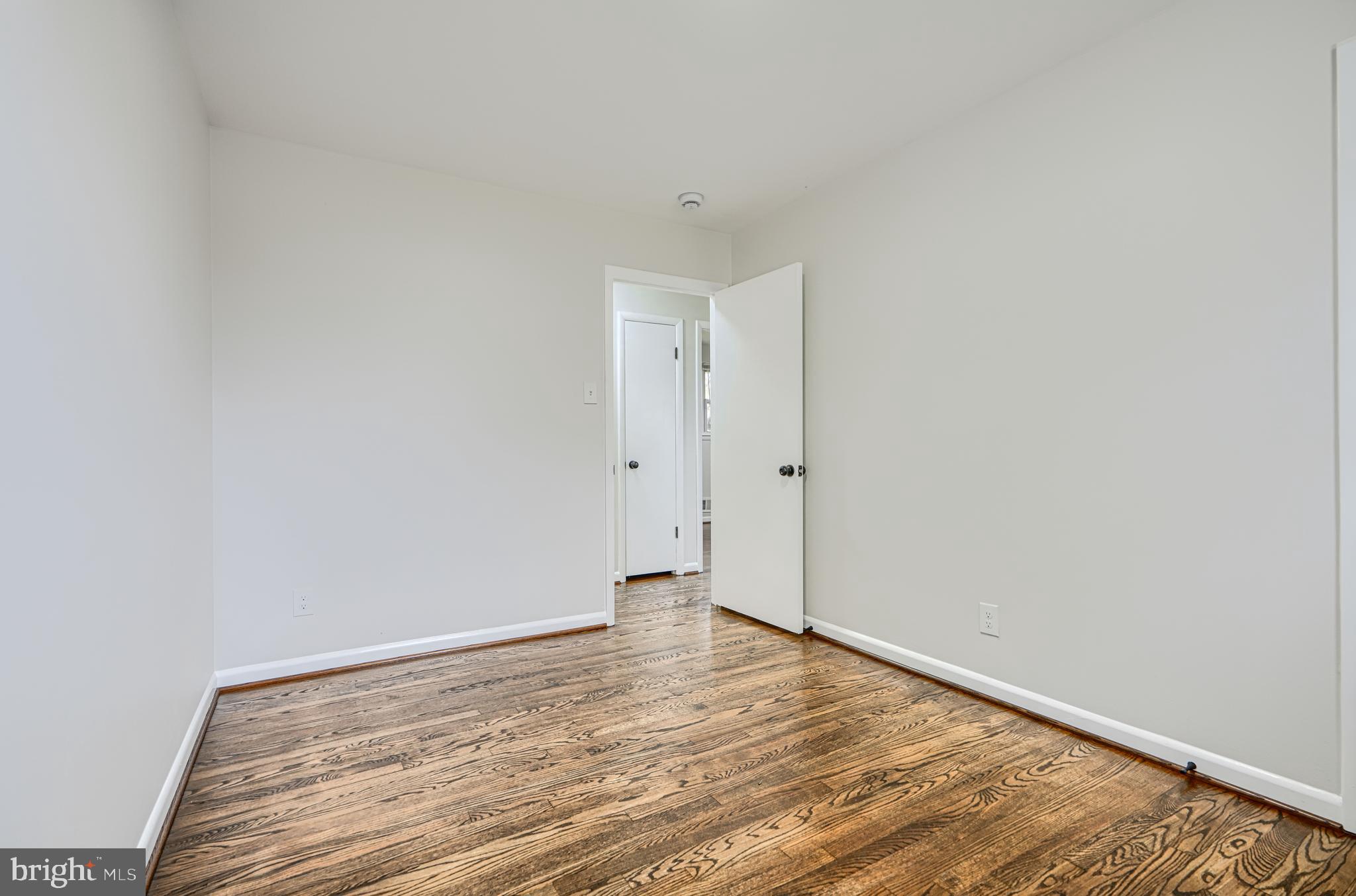 COUNTY SIDE - Residential