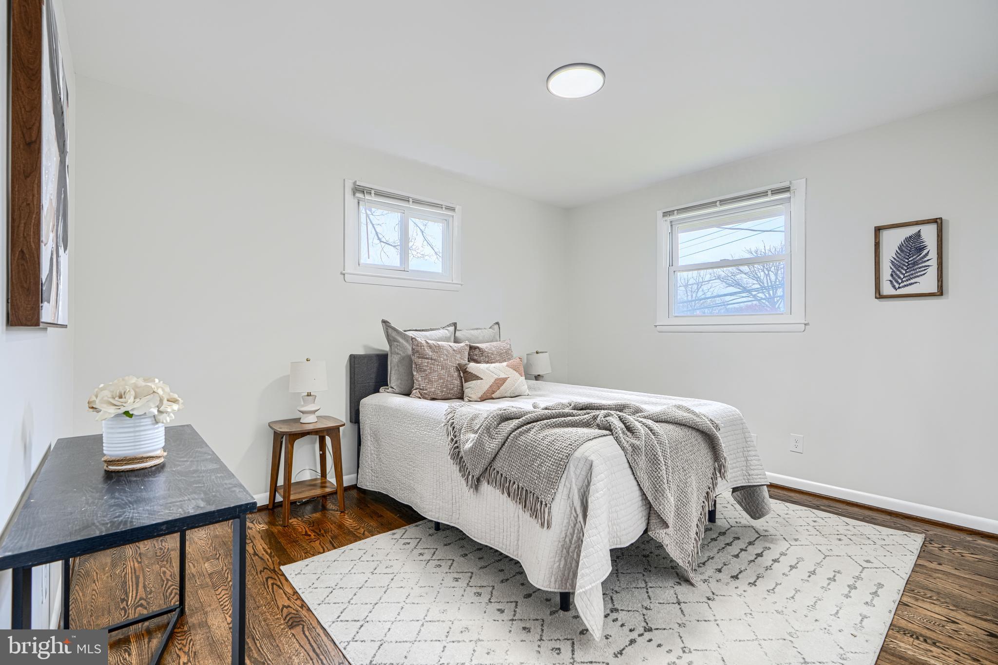 COUNTY SIDE - Residential