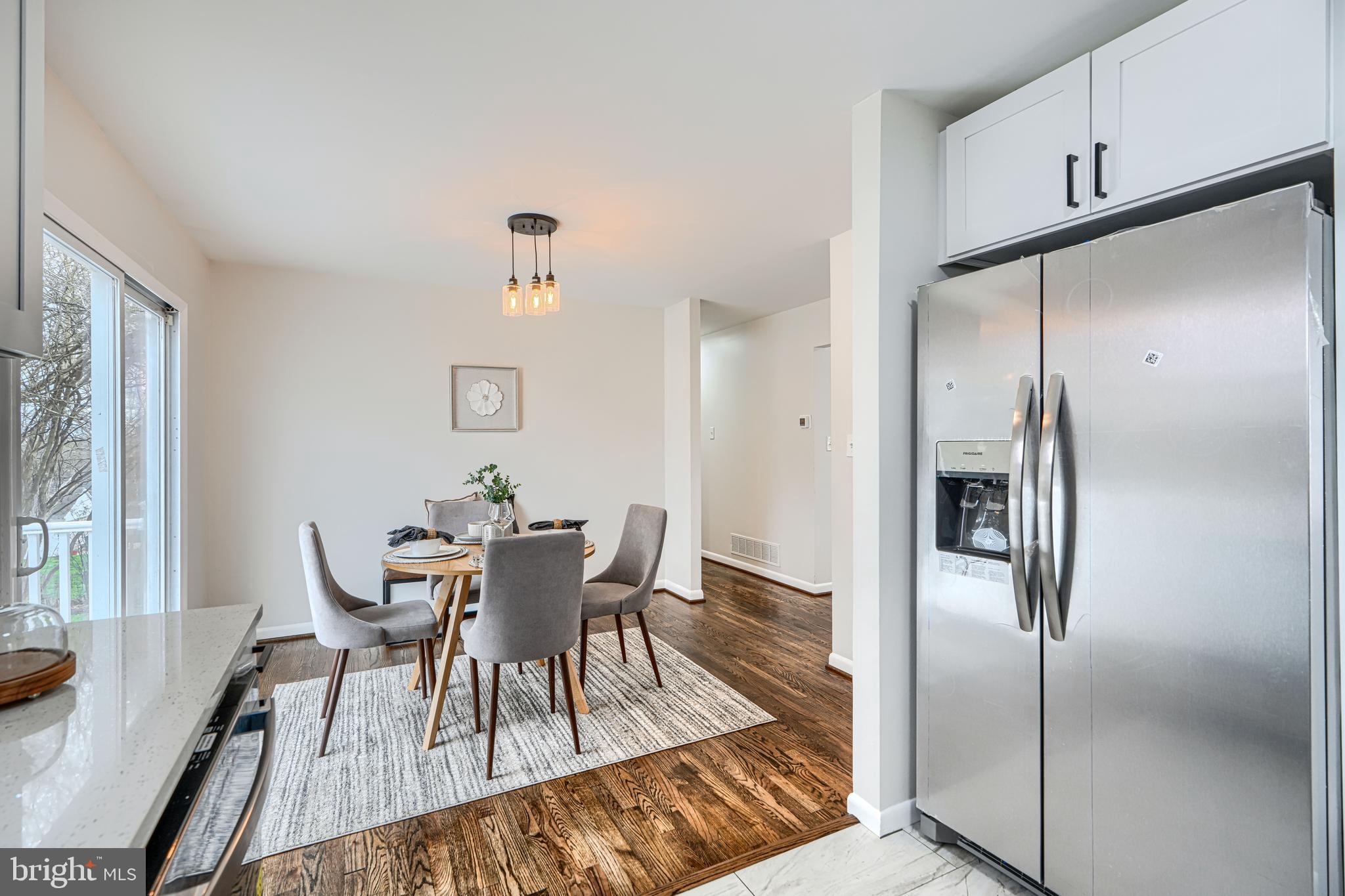 COUNTY SIDE - Residential