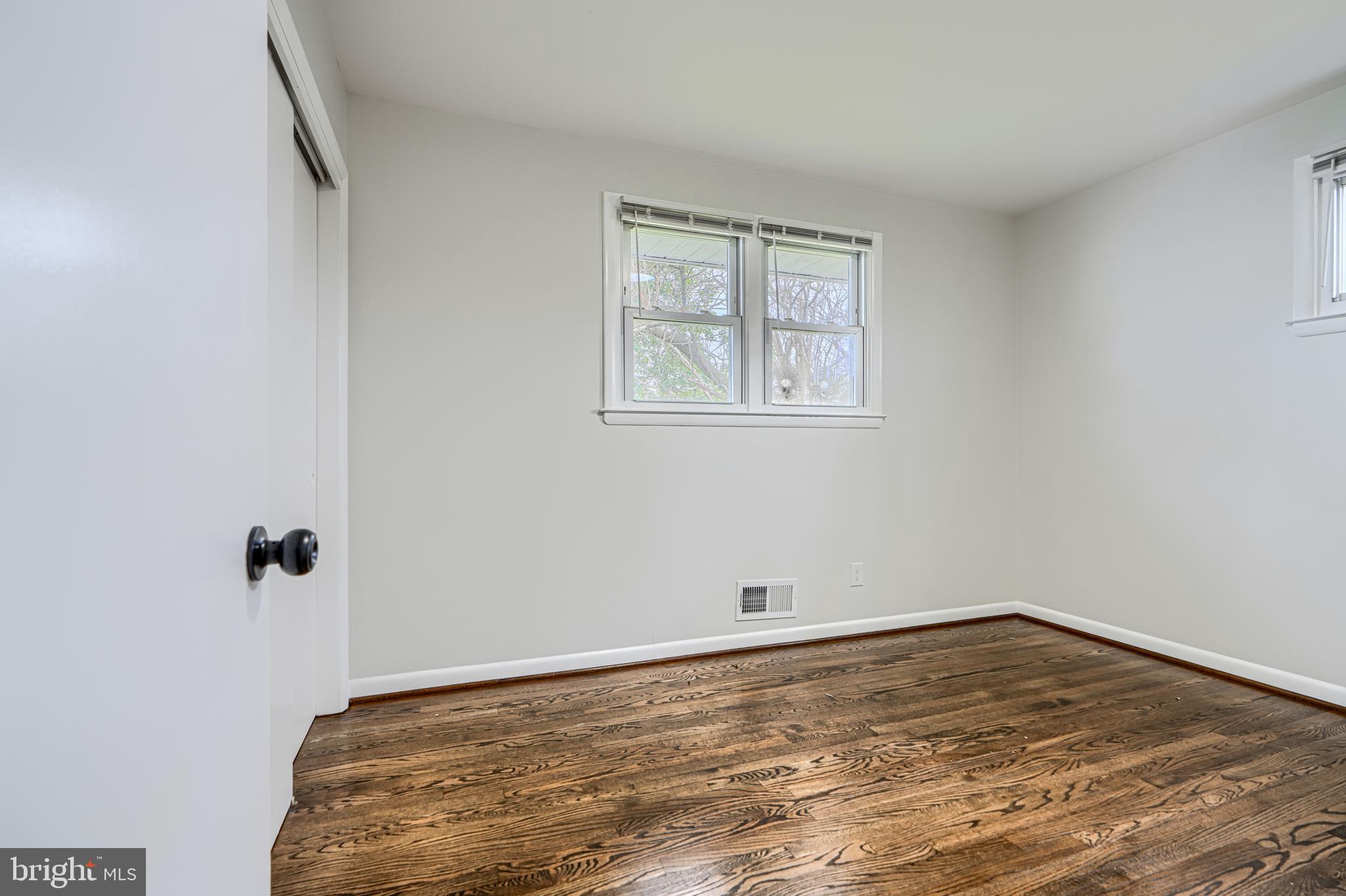 COUNTY SIDE - Residential