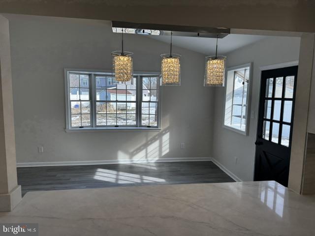 8 PARKSIDE CIRCLE
