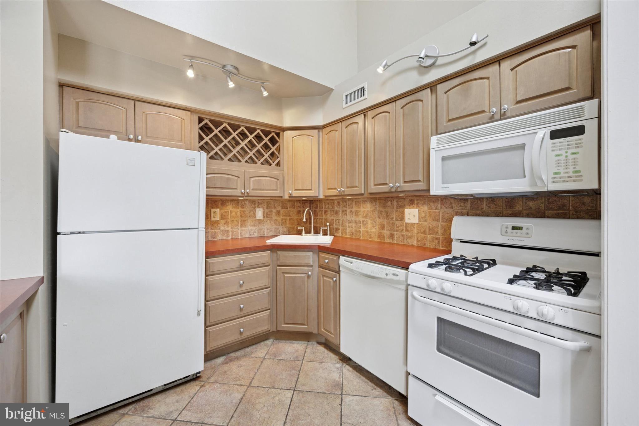 RIVERS BEND III - Residential