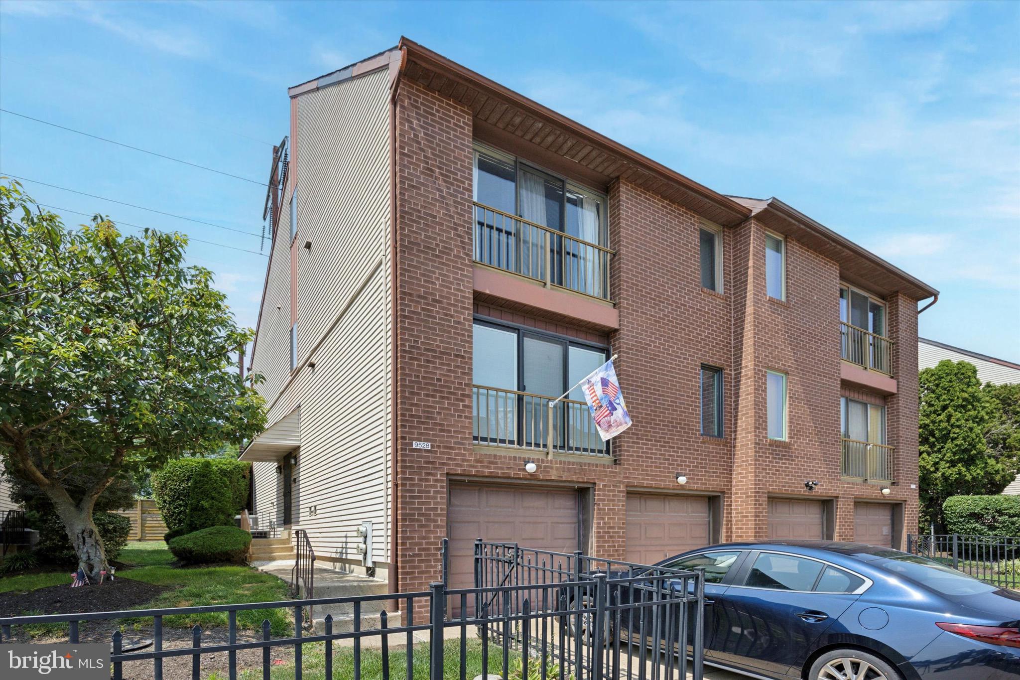 RIVERS BEND III - Residential