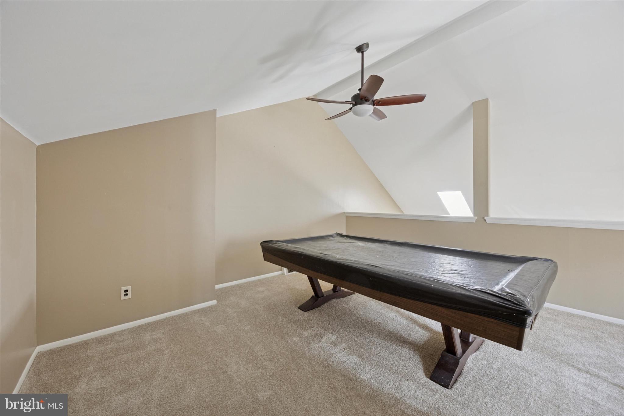 RIVERS BEND III - Residential