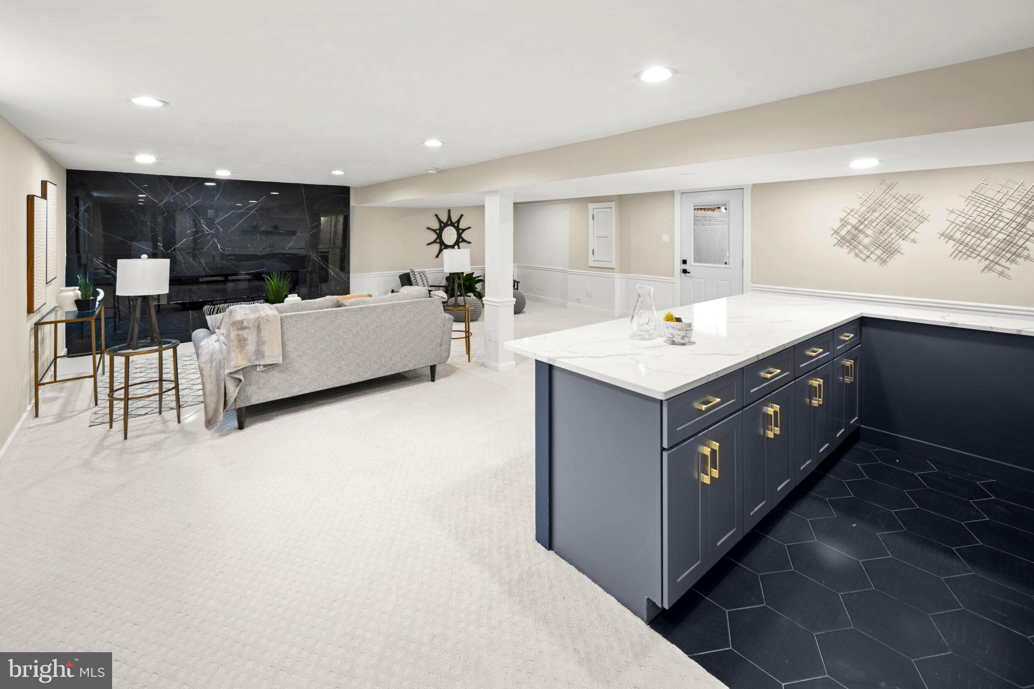 MARLBOROUGH - Residential