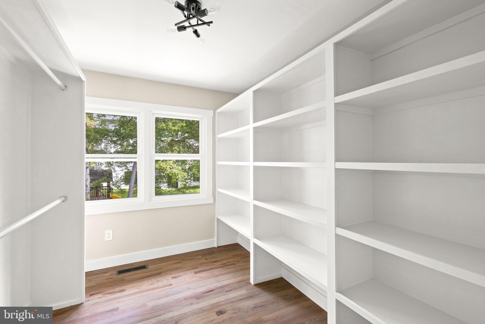 MARLBOROUGH - Residential