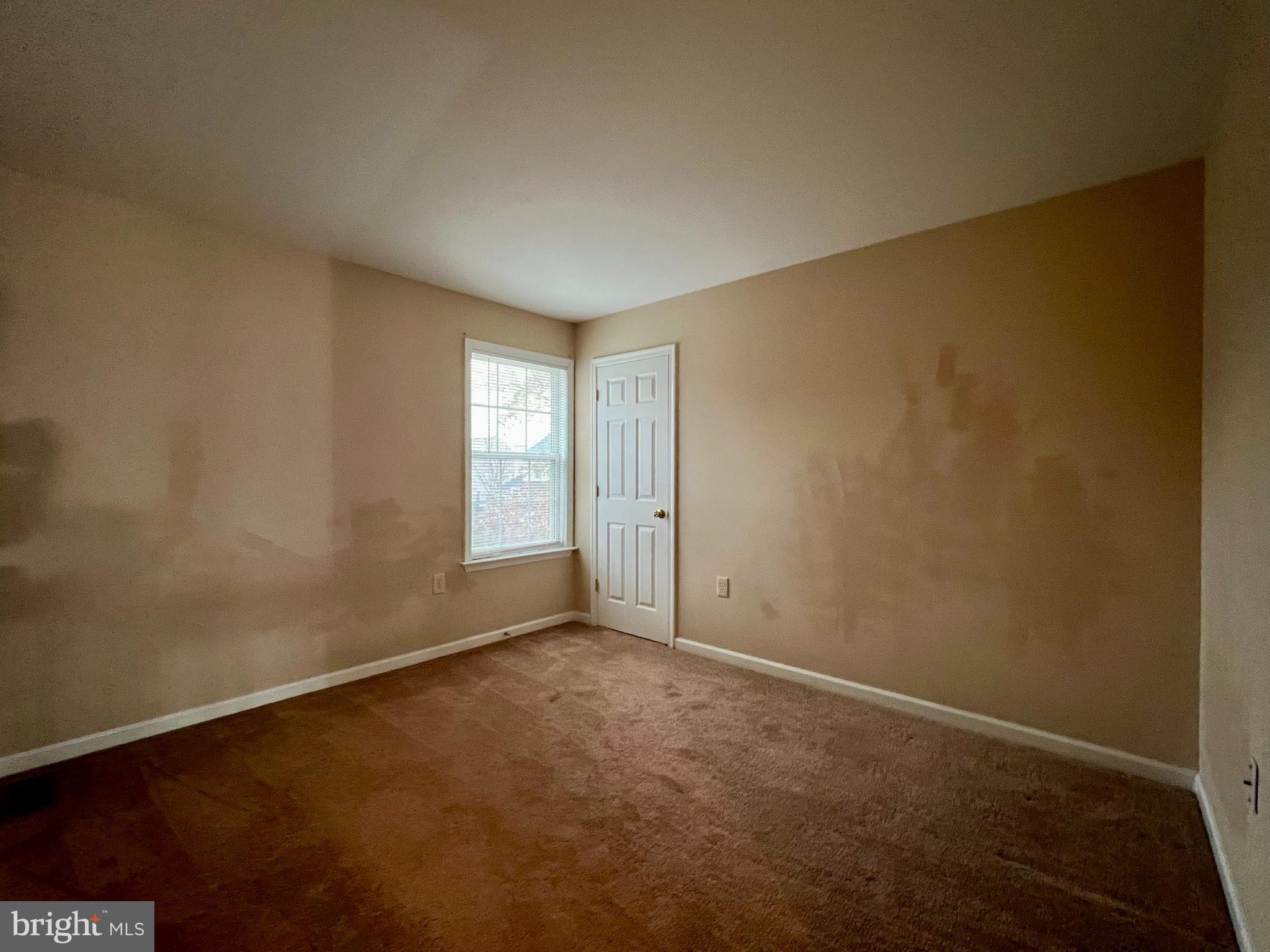 LOCUST HILL - Residential Lease