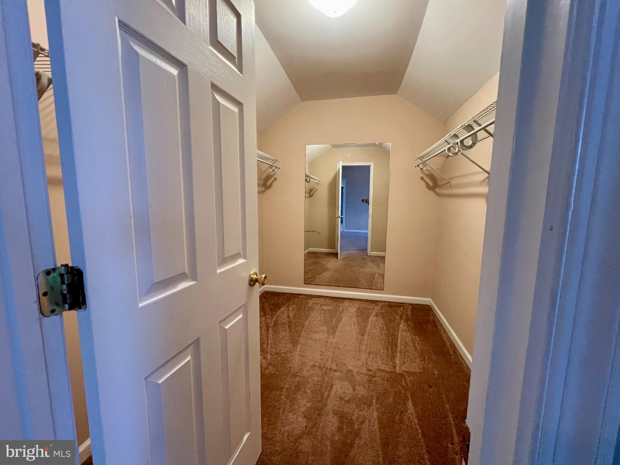 LOCUST HILL - Residential Lease