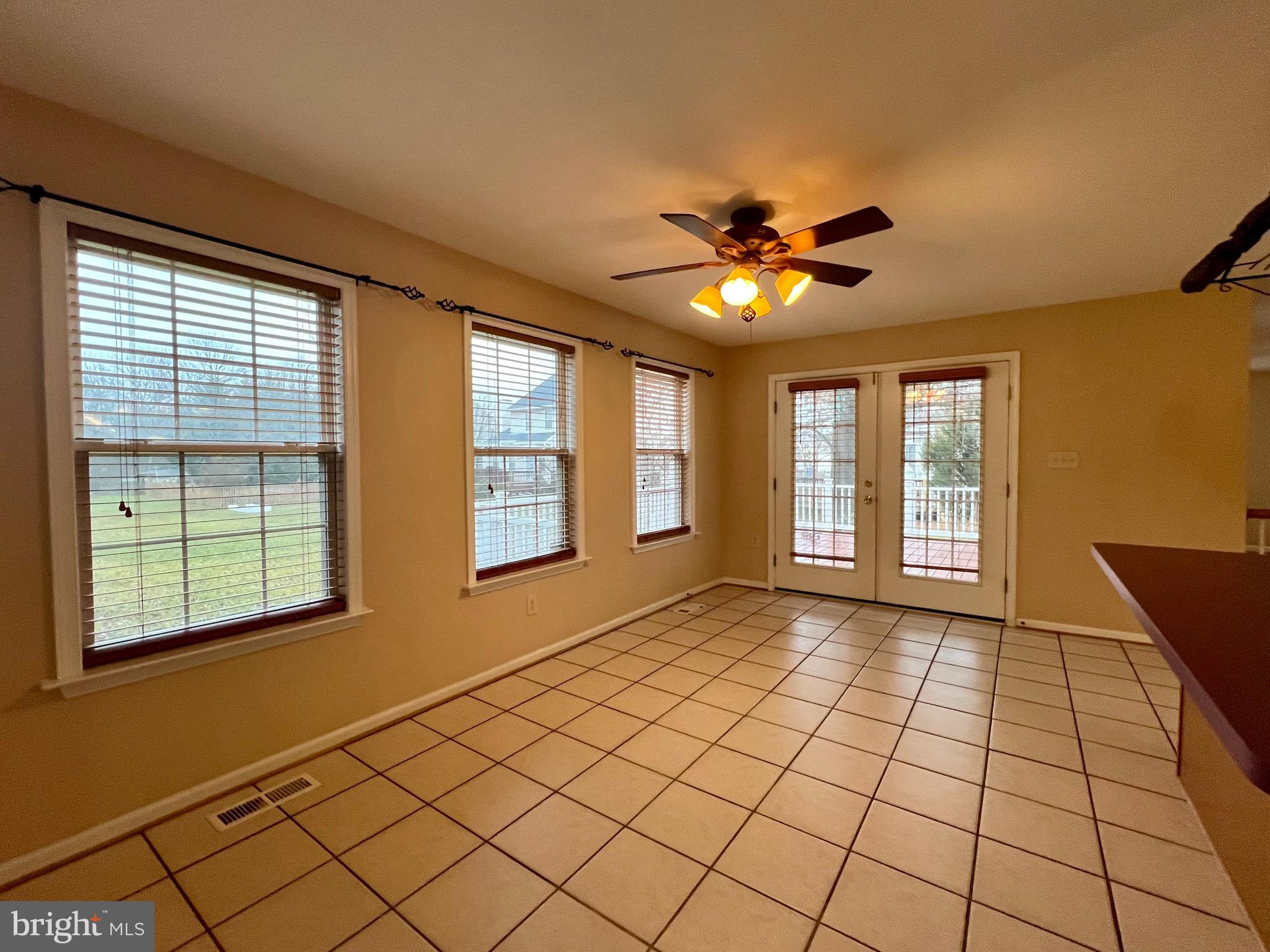 LOCUST HILL - Residential Lease