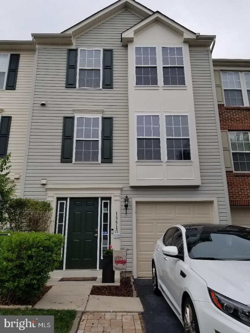 LAKELAND PLACE - Residential