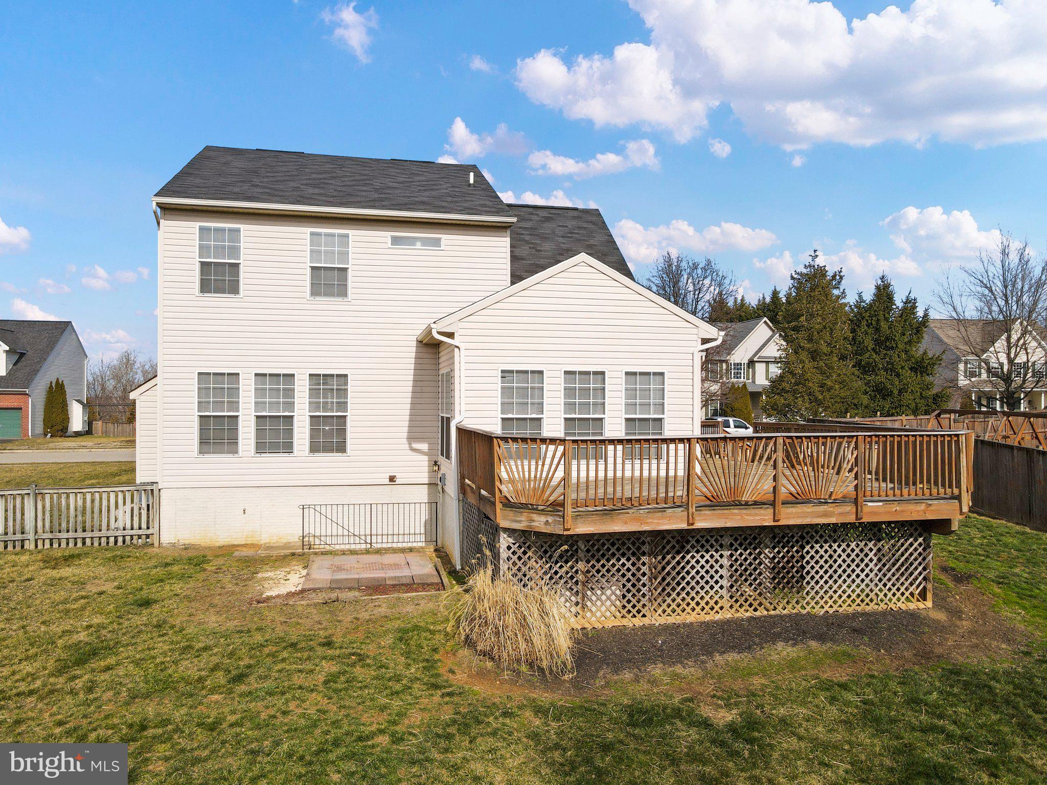 CRESTVIEW - Residential