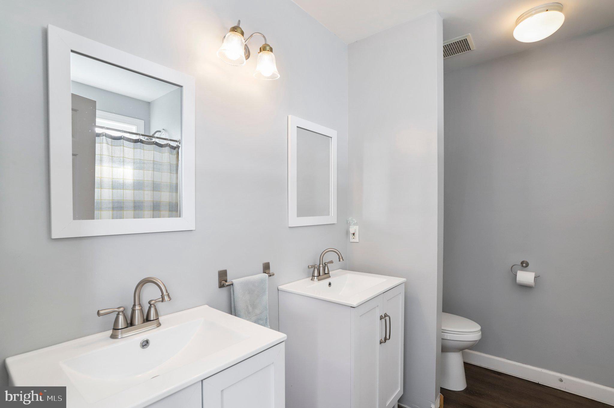 CRESTVIEW - Residential