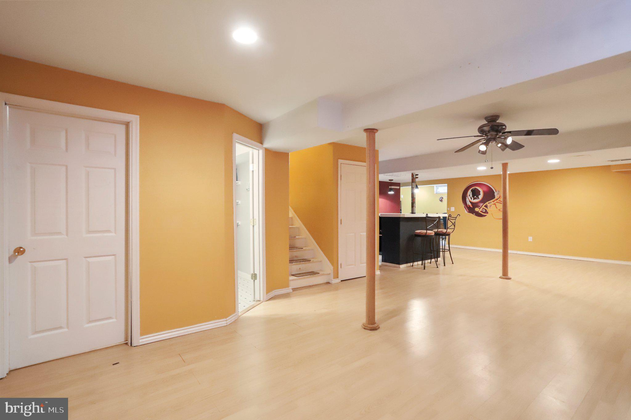 CRESTVIEW - Residential