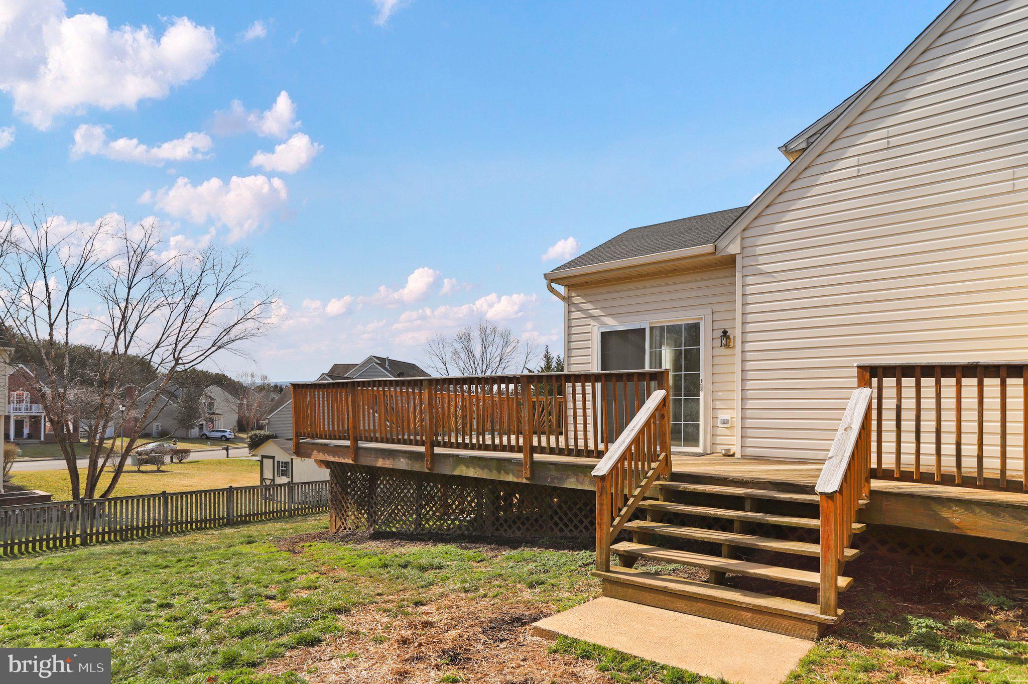 CRESTVIEW - Residential