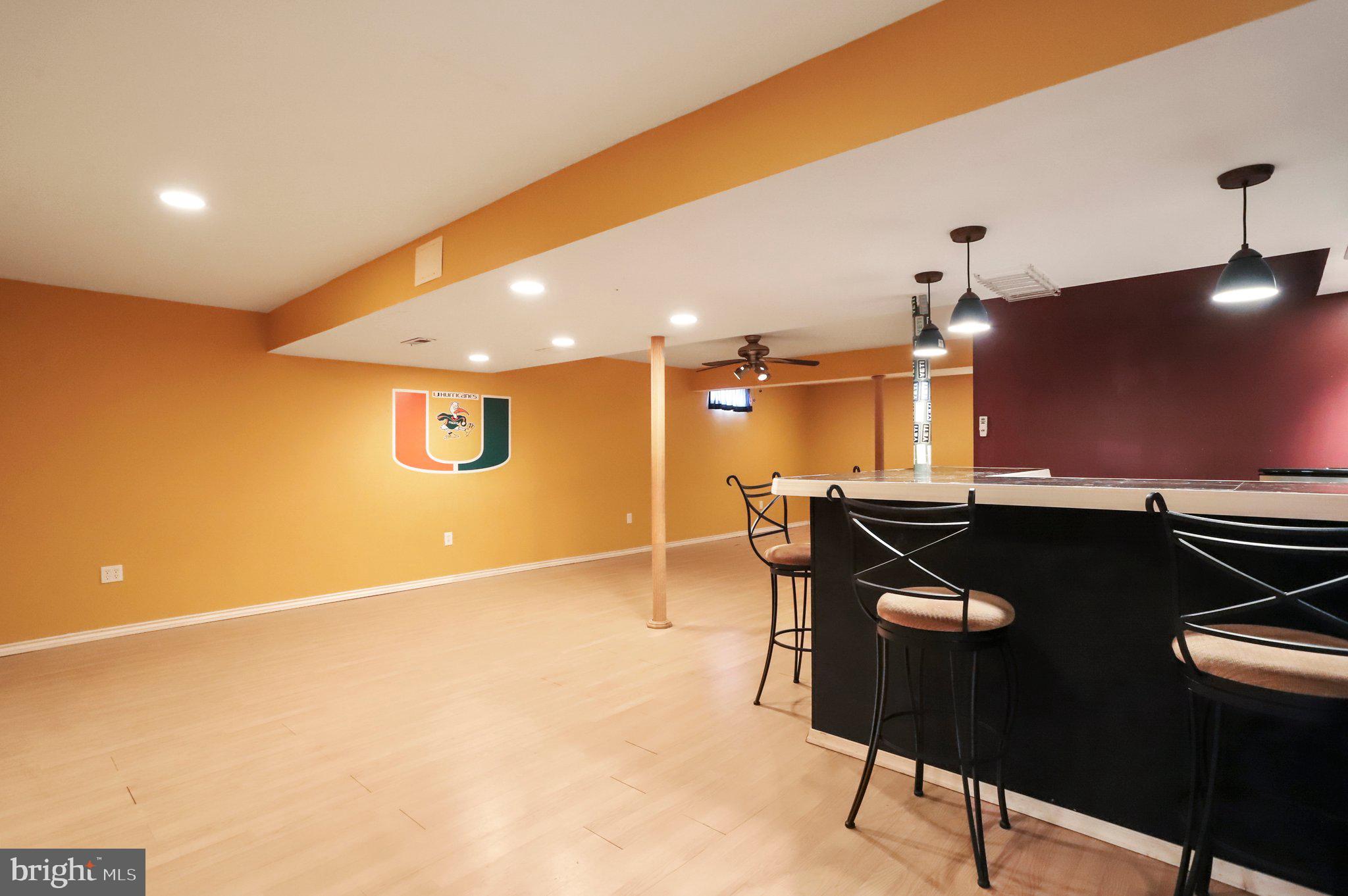 CRESTVIEW - Residential