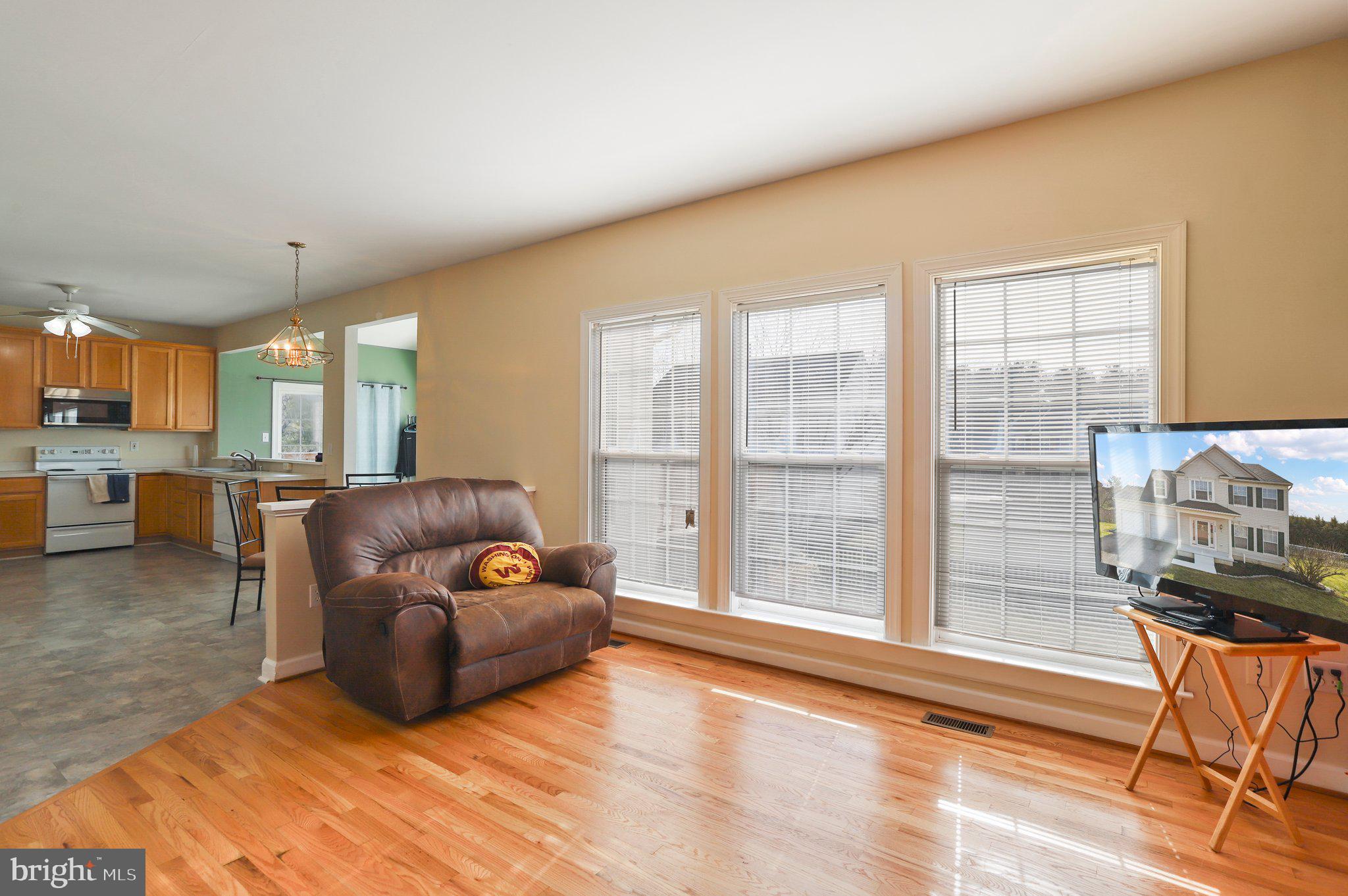 CRESTVIEW - Residential