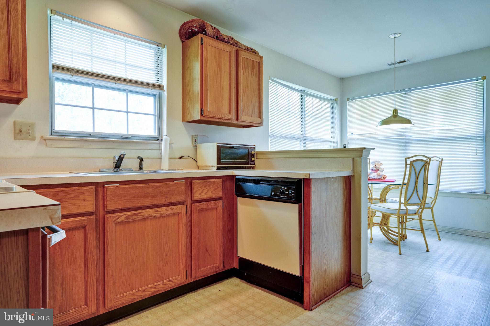 BROOKSTONE - Residential
