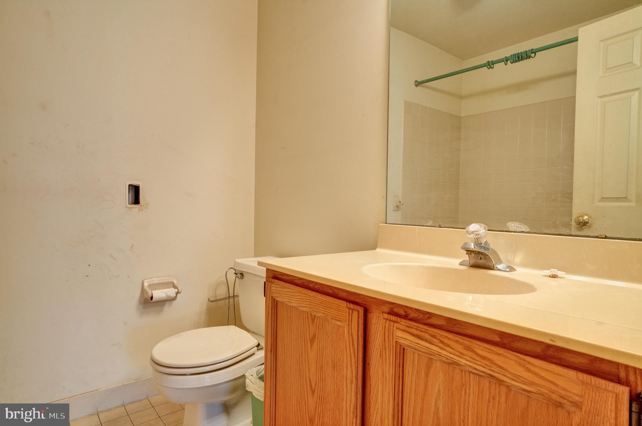 BROOKSTONE - Residential