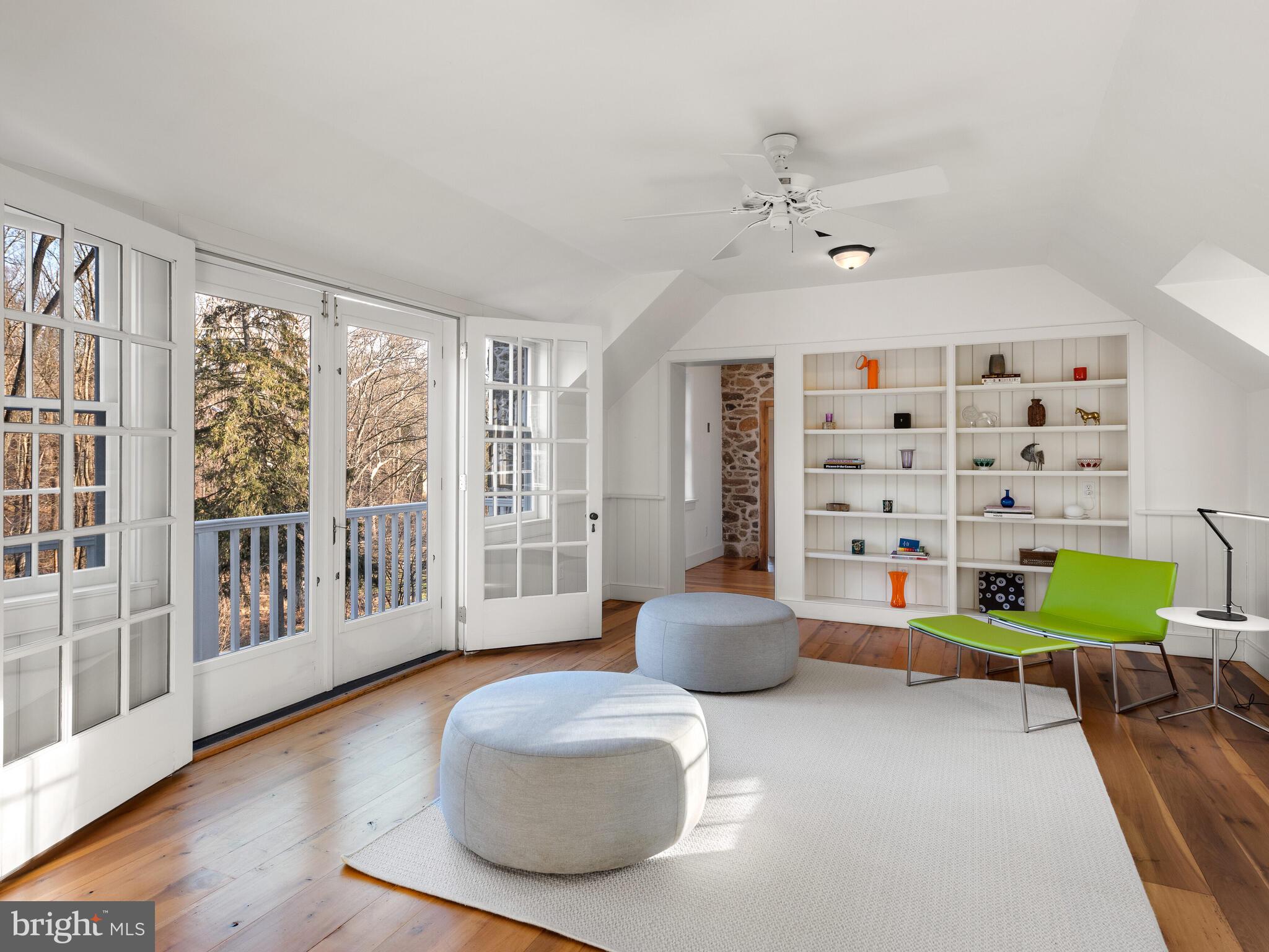 RADNOR HUNT - Residential