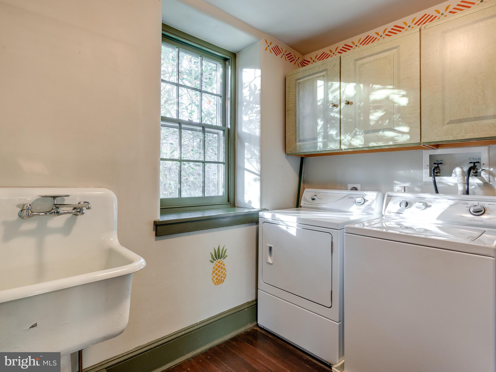 RADNOR HUNT - Residential