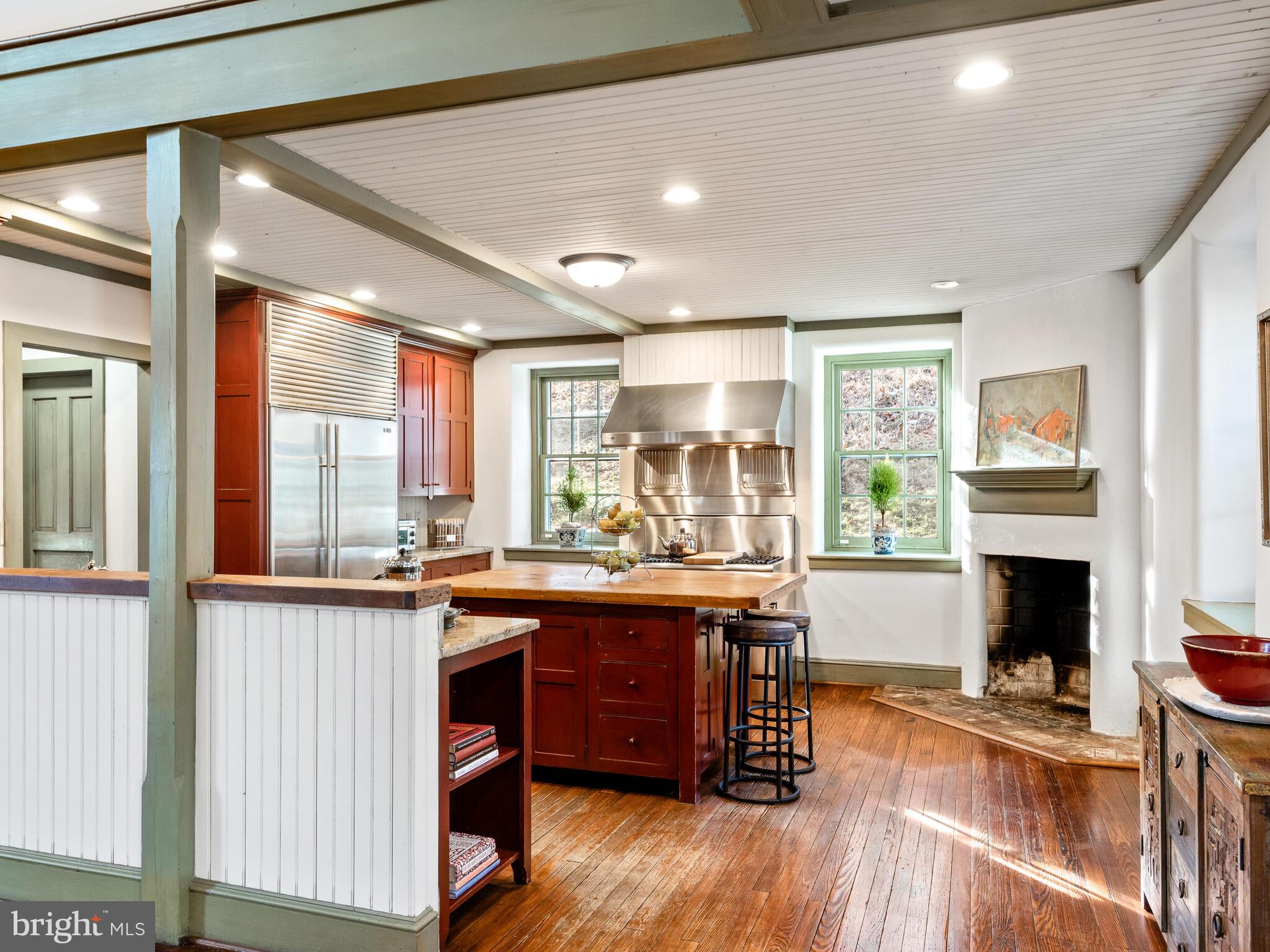 RADNOR HUNT - Residential