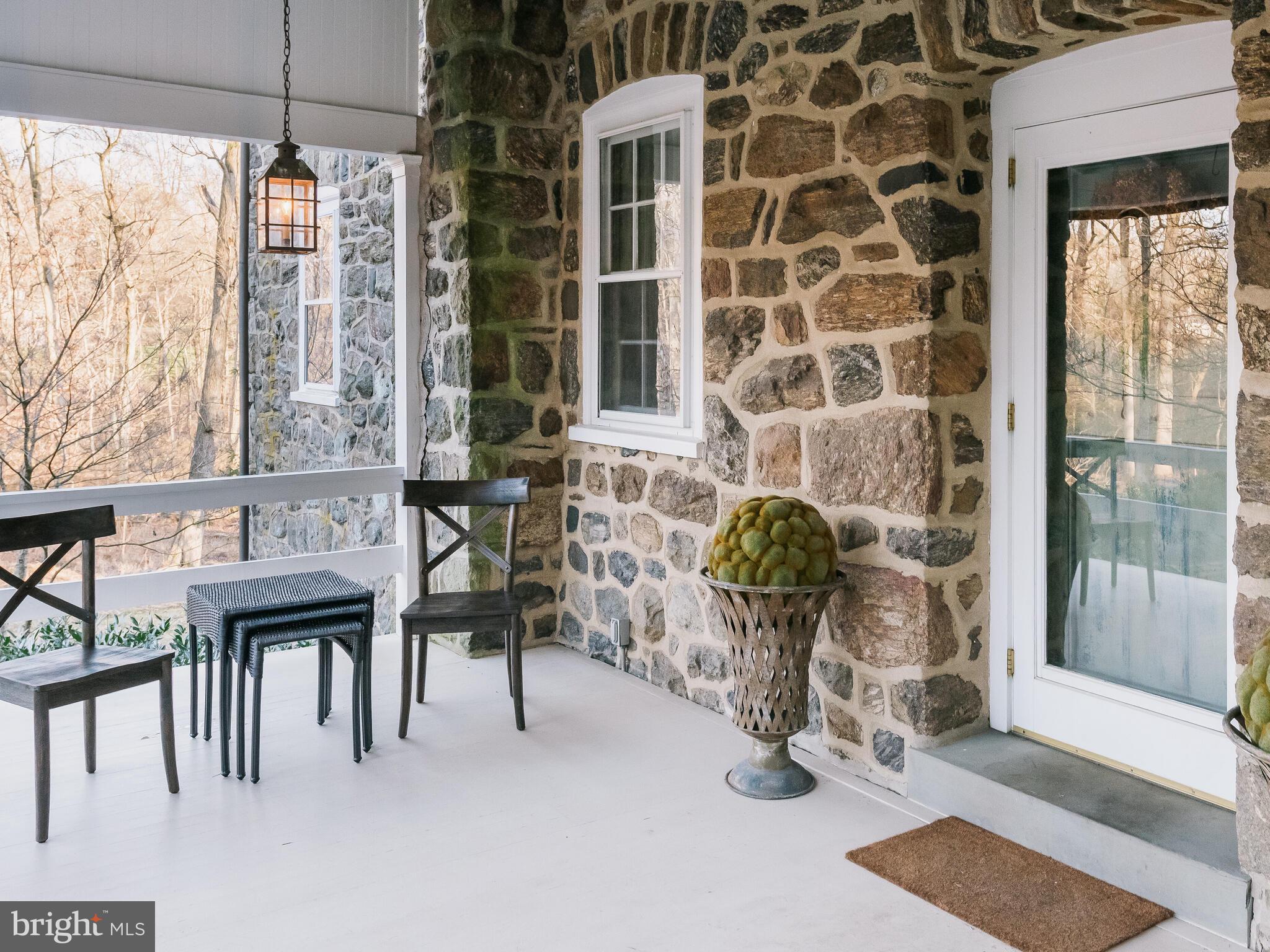 RADNOR HUNT - Residential