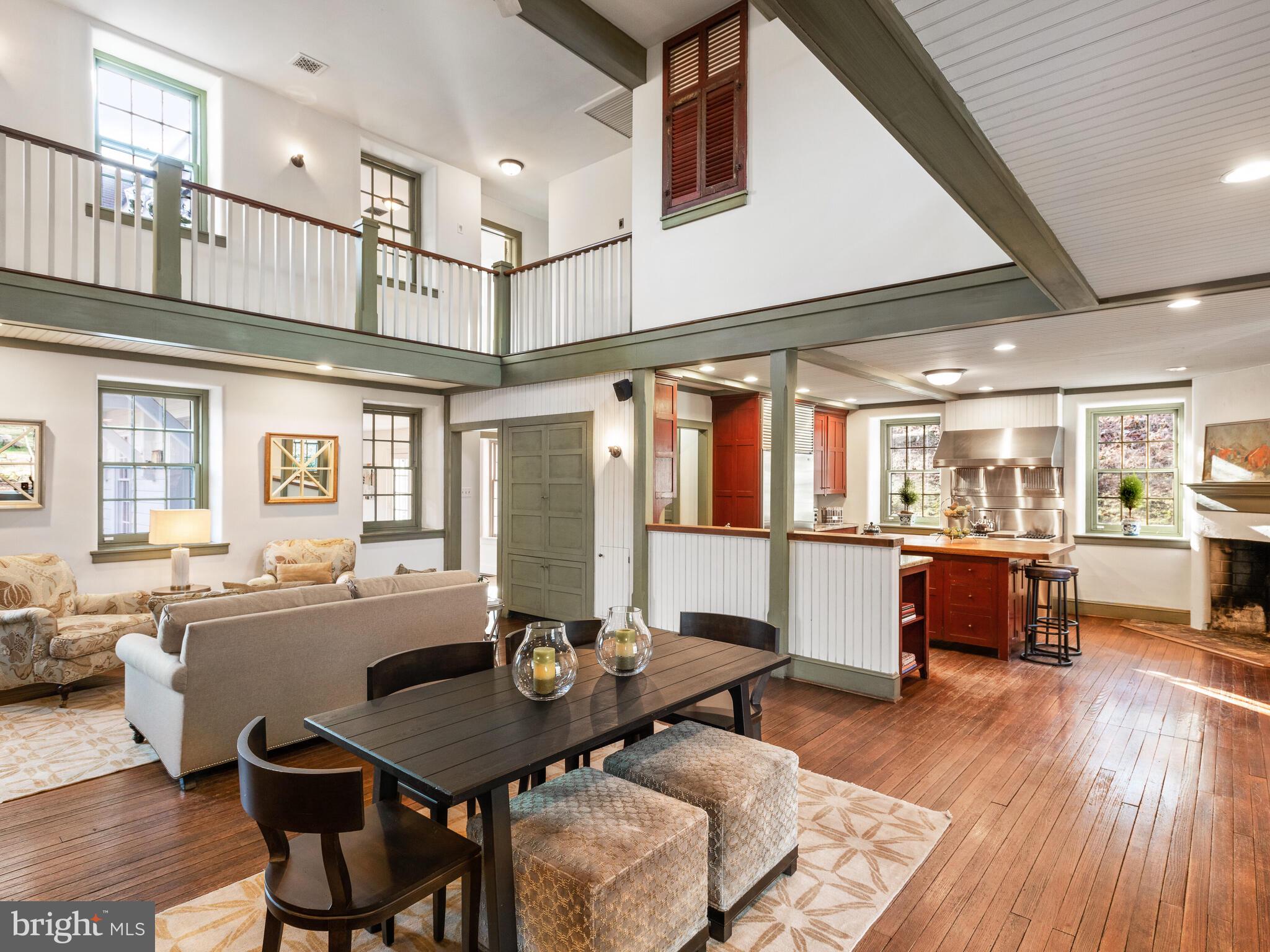 RADNOR HUNT - Residential