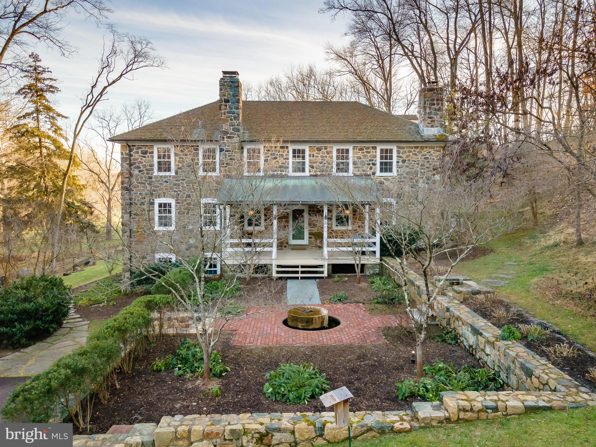 RADNOR HUNT - Residential