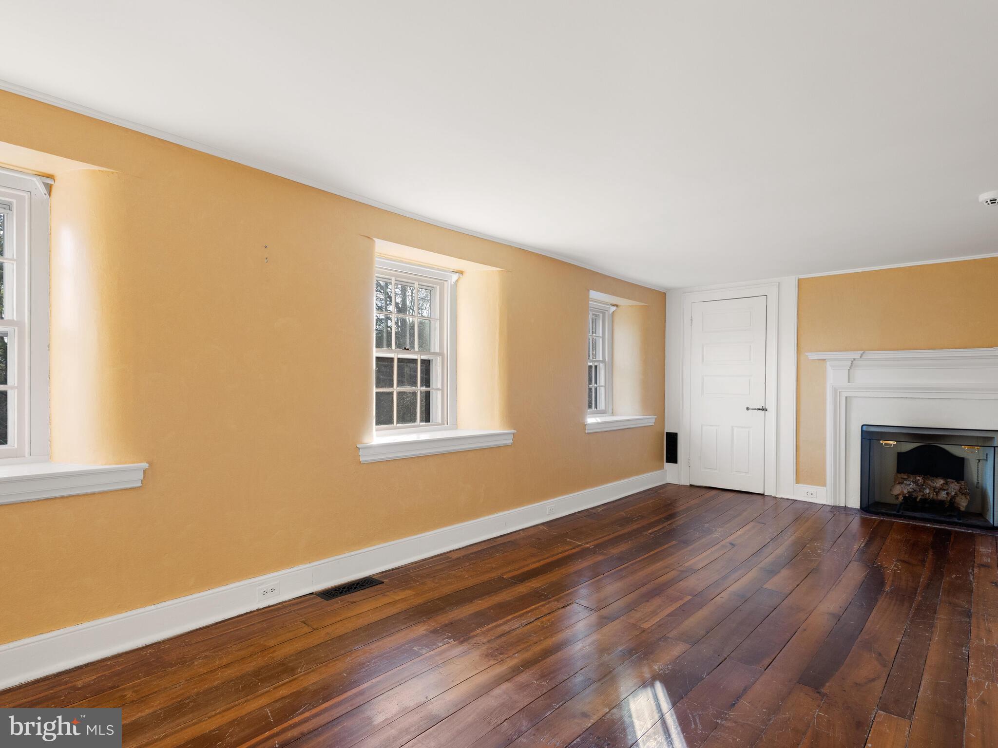 RADNOR HUNT - Residential