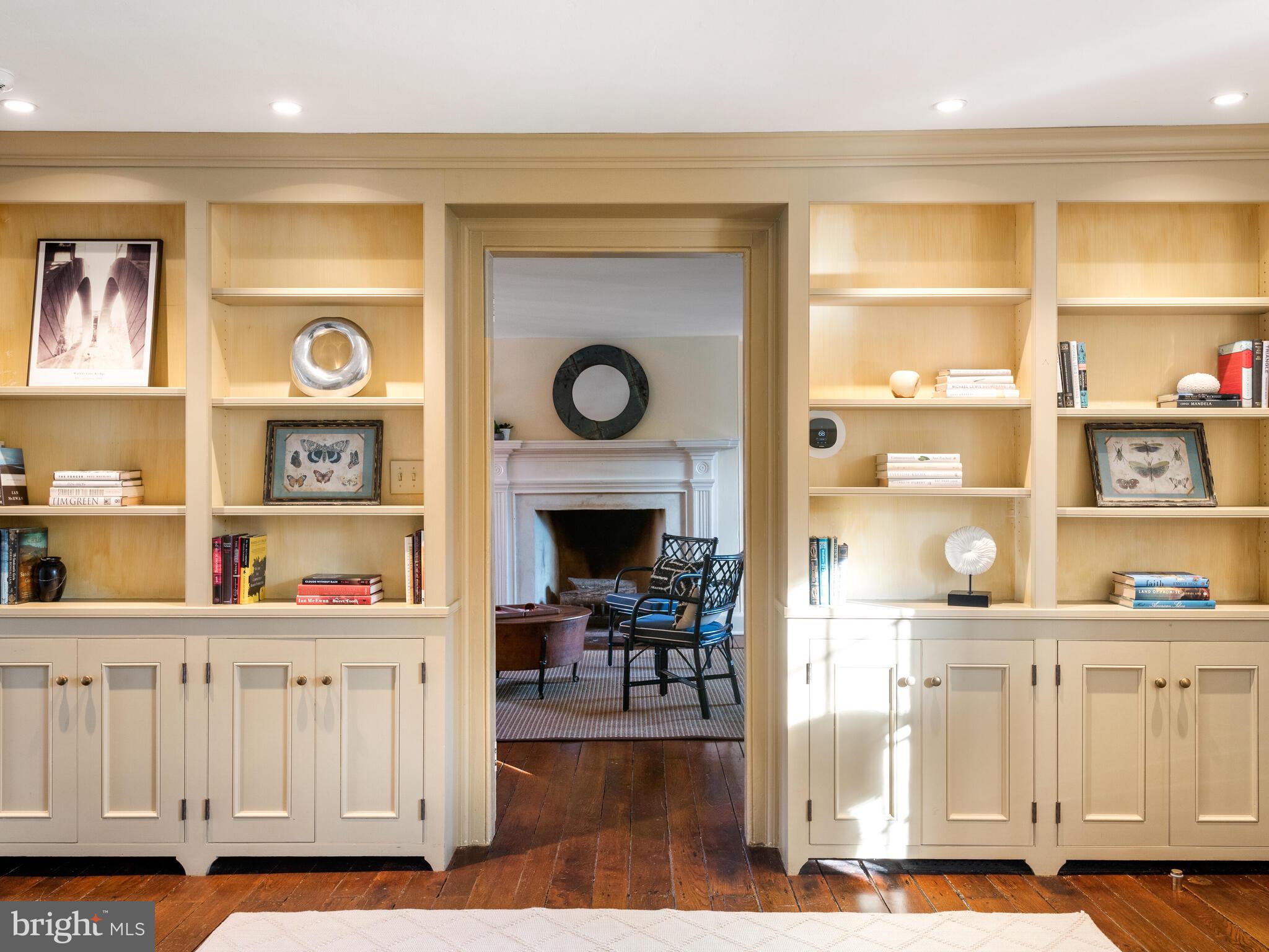 RADNOR HUNT - Residential