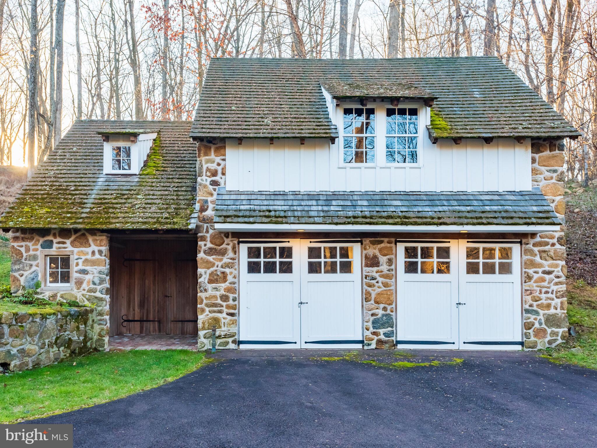 RADNOR HUNT - Residential