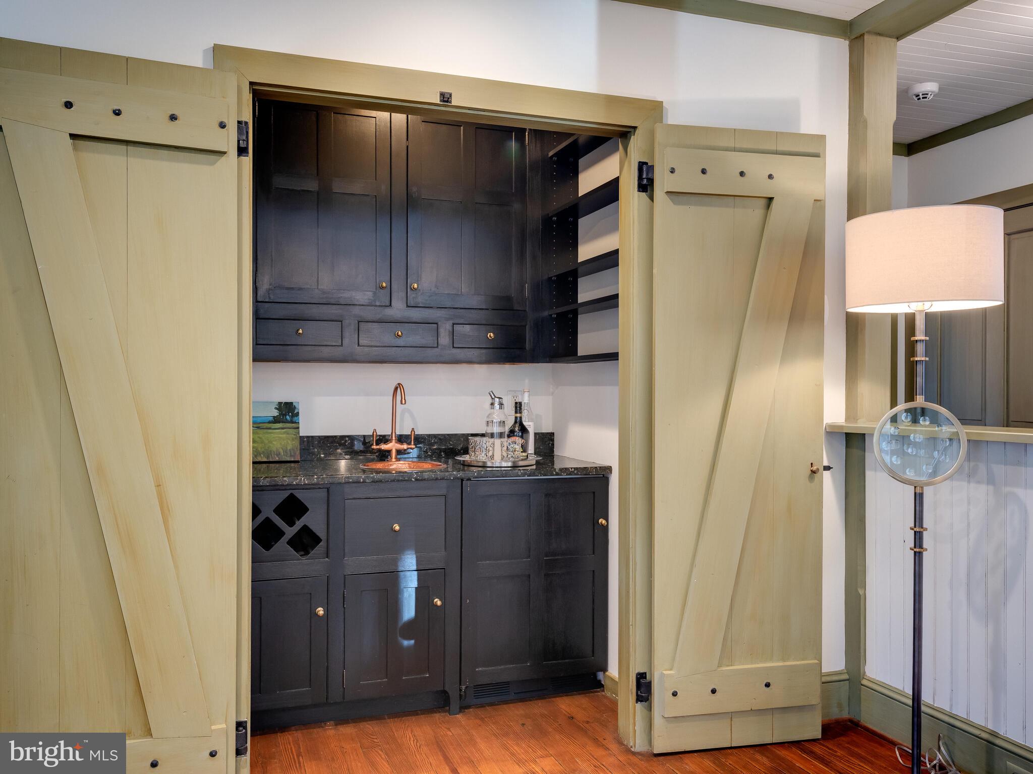 RADNOR HUNT - Residential