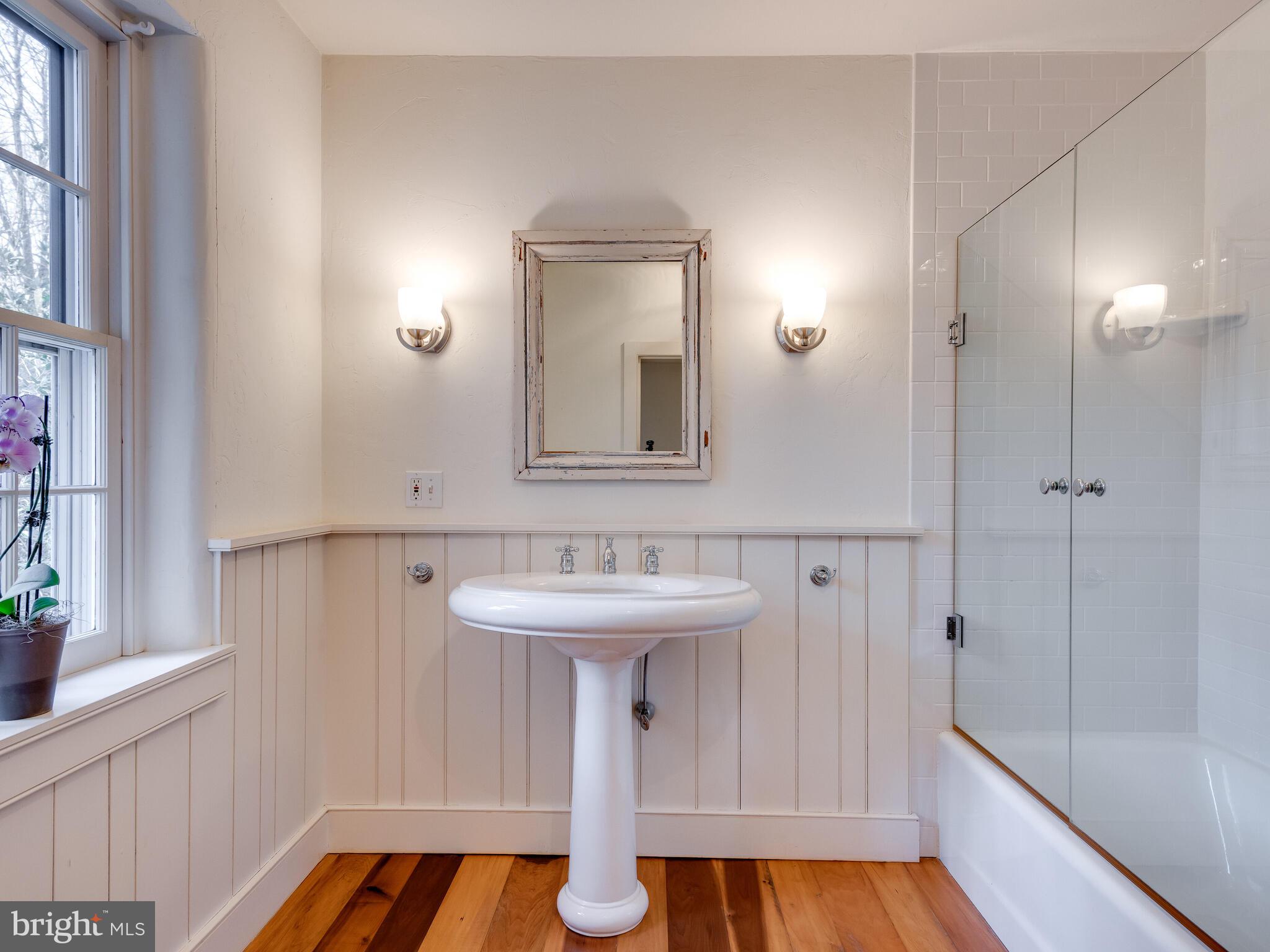 RADNOR HUNT - Residential