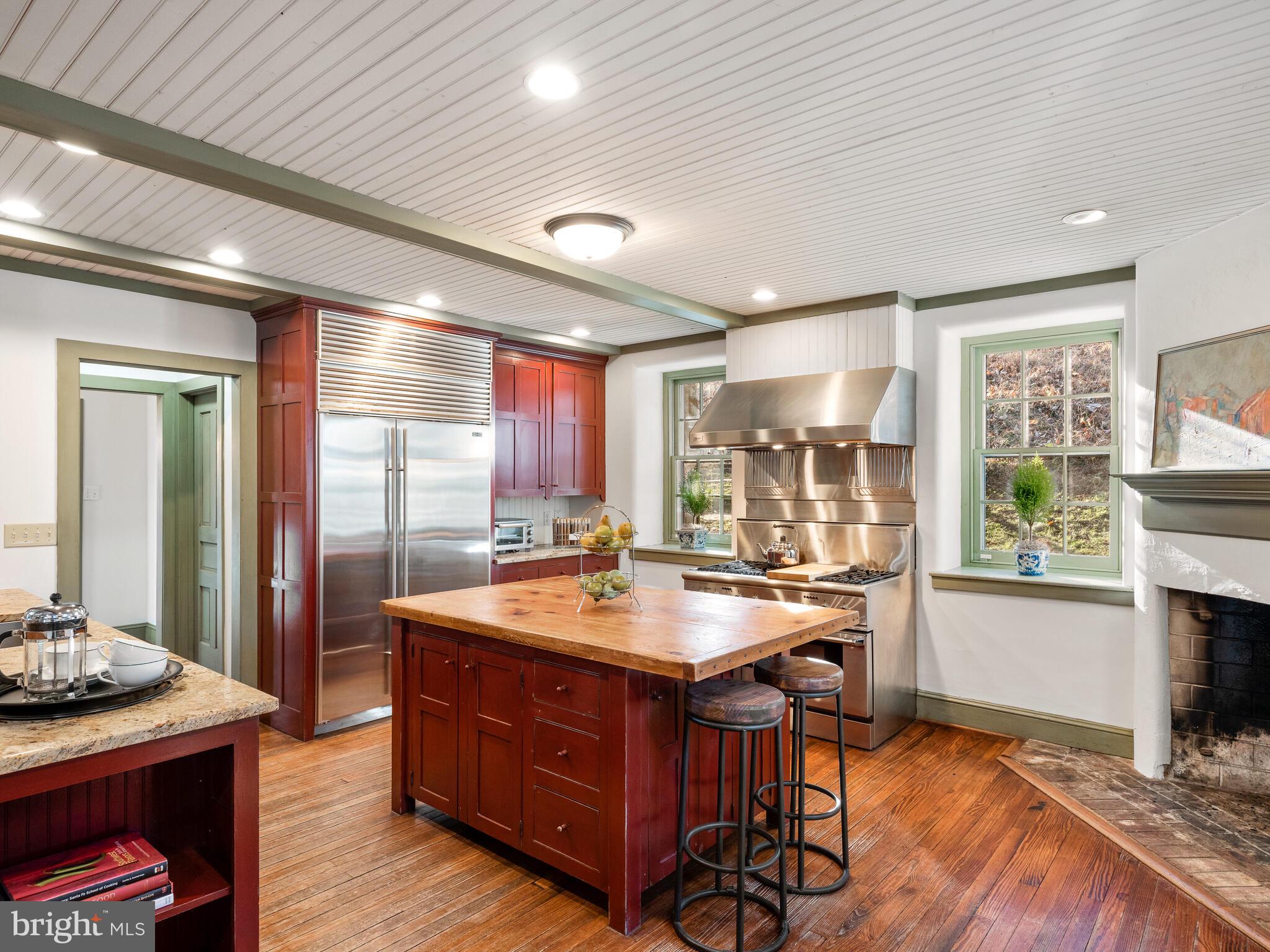 RADNOR HUNT - Residential