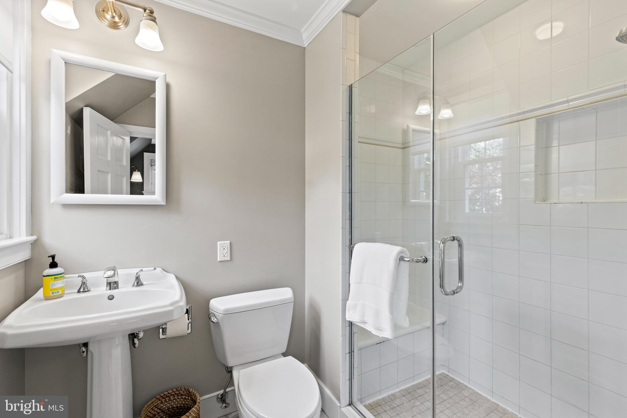 WESTMORELAND HILLS - Residential