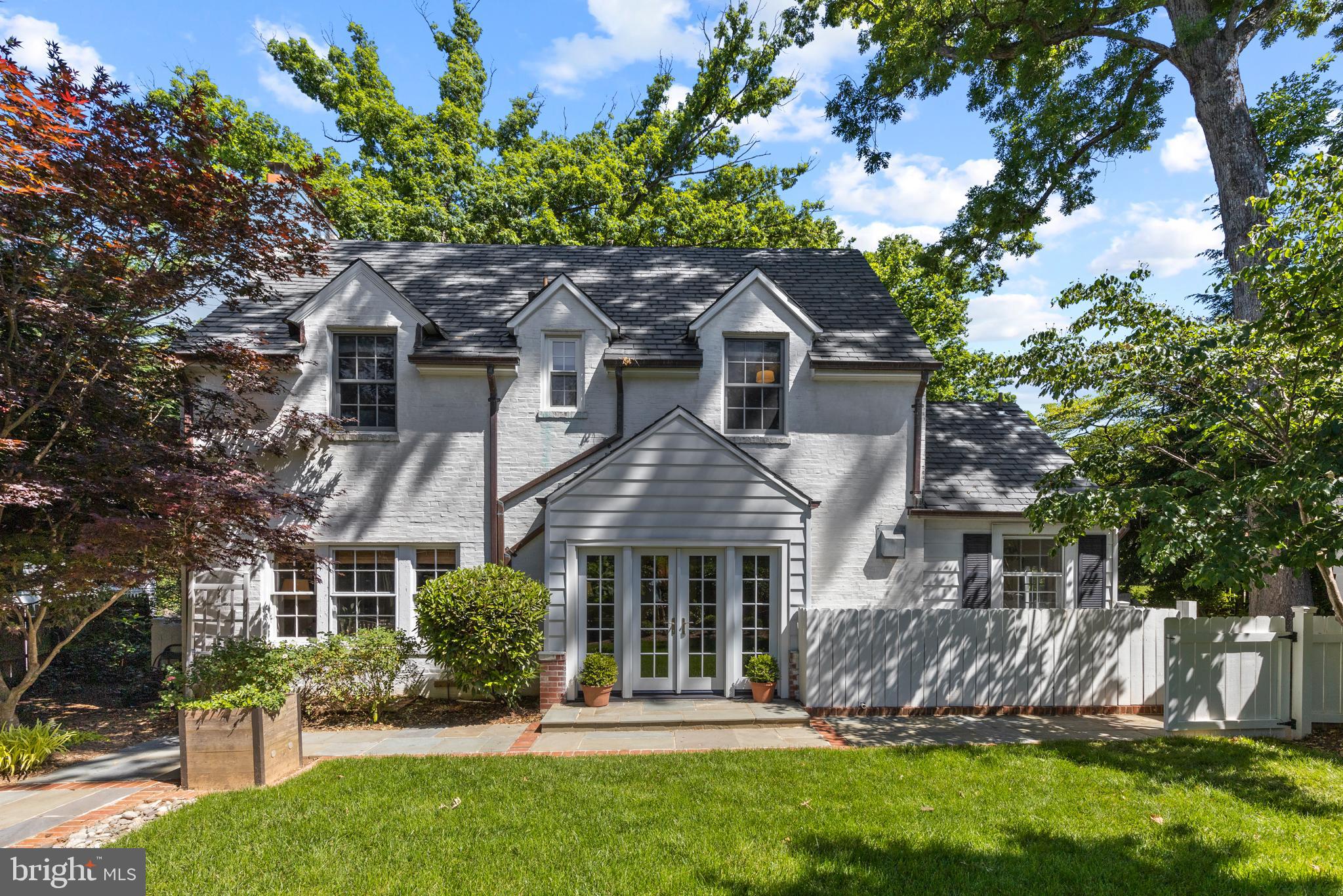 WESTMORELAND HILLS - Residential