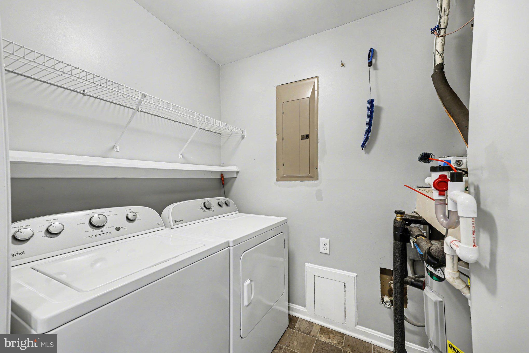 BULL RUN CONDO - Residential