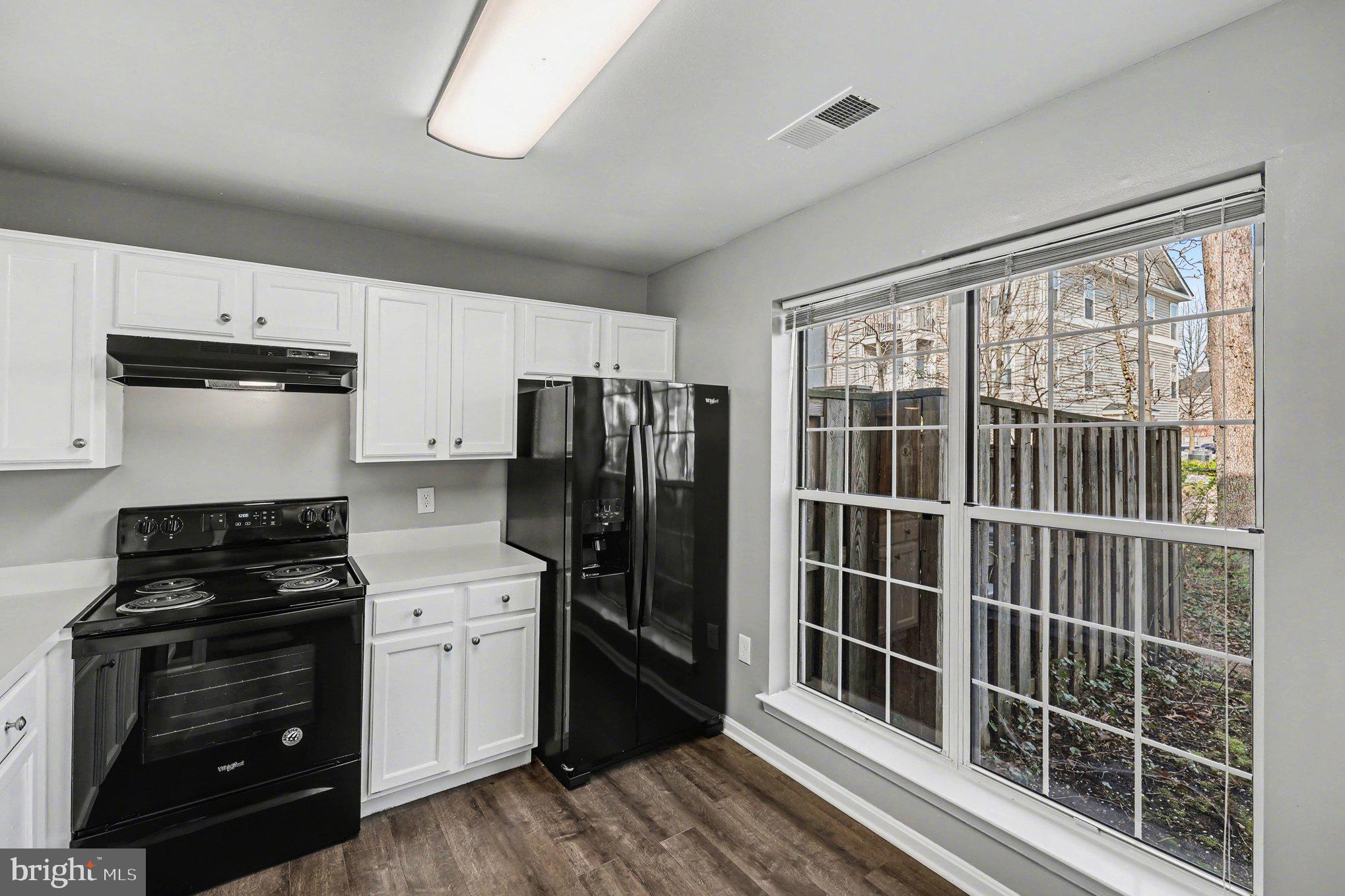 BULL RUN CONDO - Residential