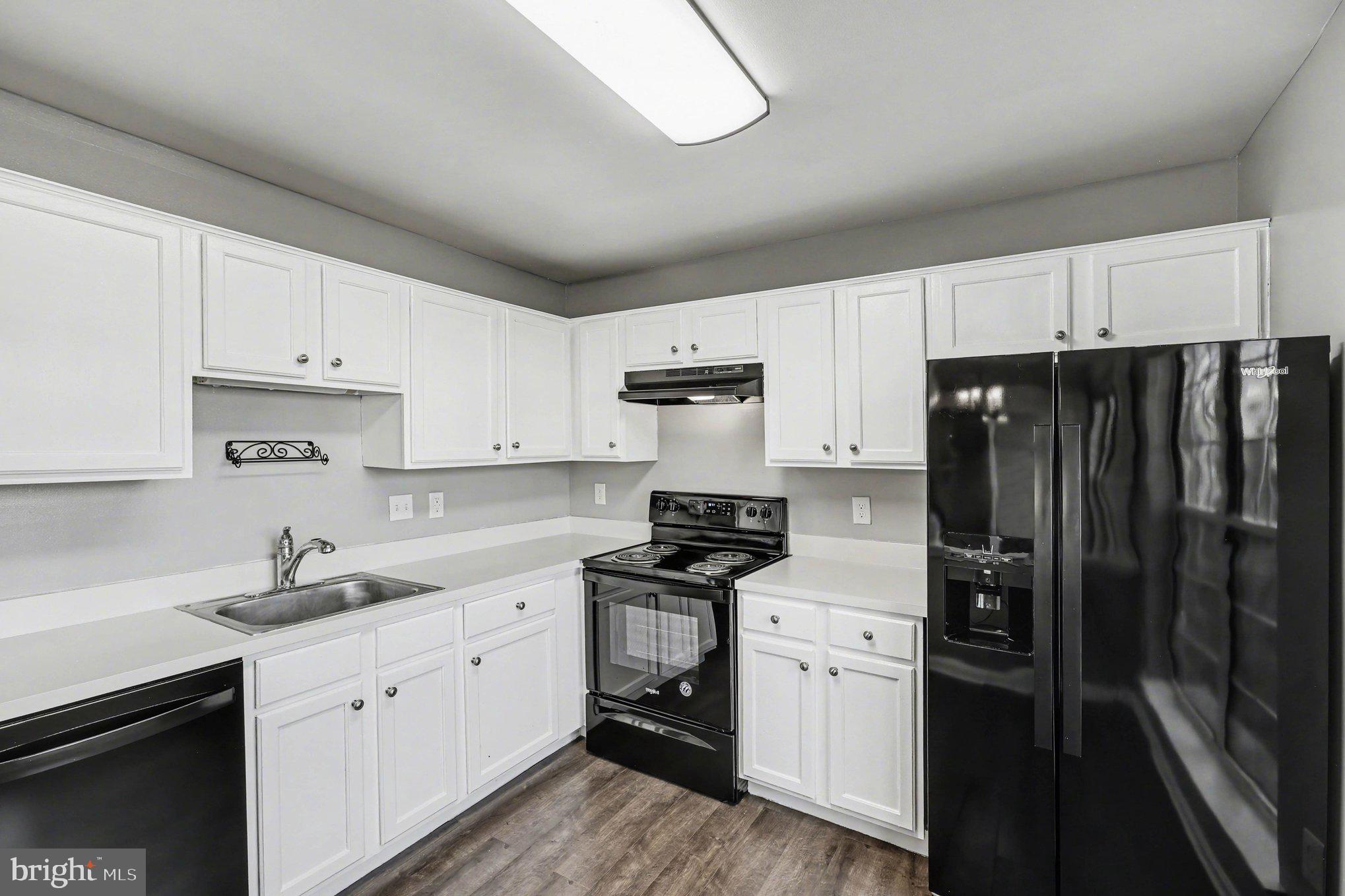 BULL RUN CONDO - Residential